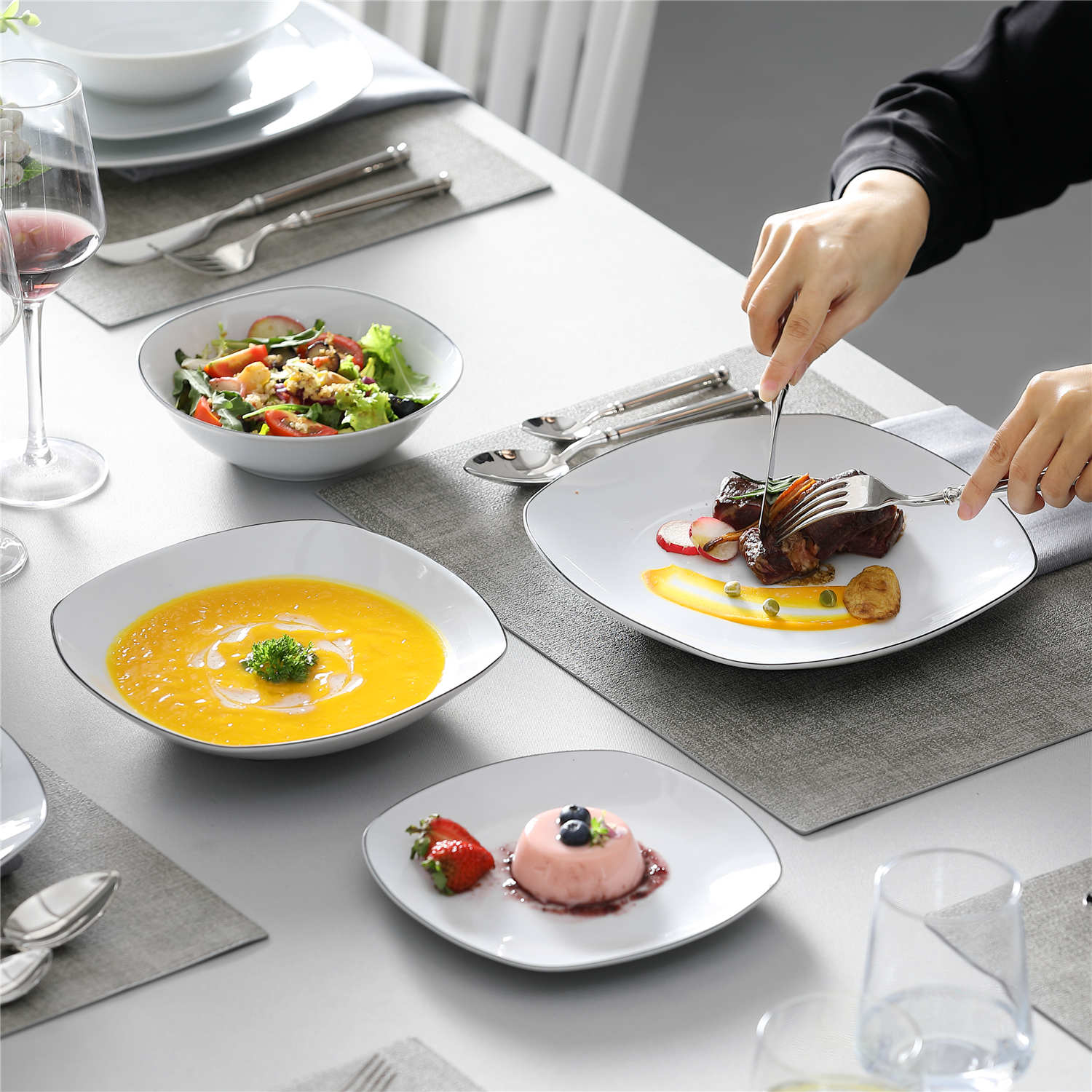 Elisa 24 Piece Dinnerware Set - Image 5