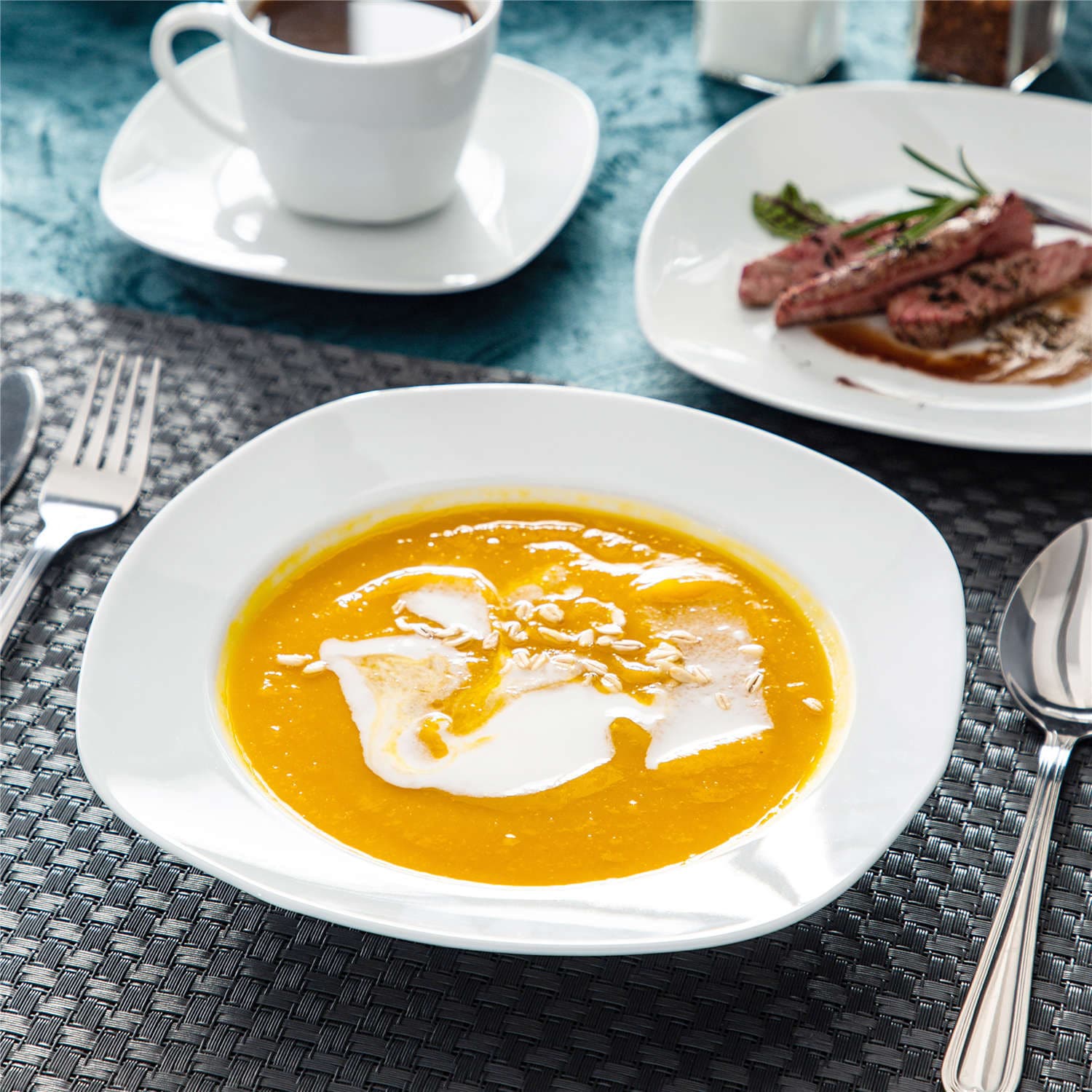 Elisa 30 Piece Dinnerware Set - Image 4