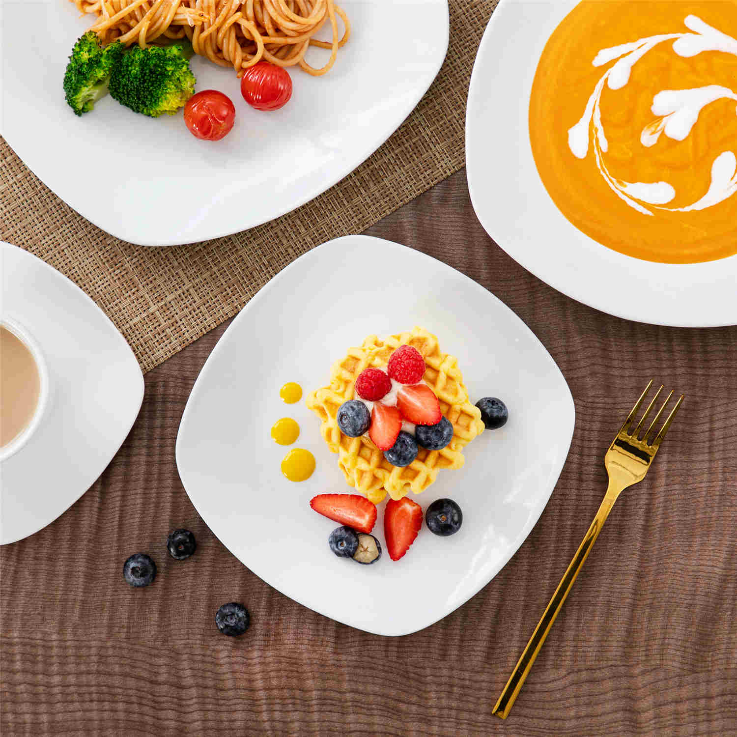 Elisa 36 Piece Dinnerware Set - Image 3
