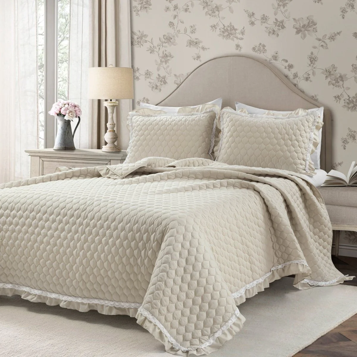 Ella Ruffle Lace 3 Piece Quilt Set - Image 2