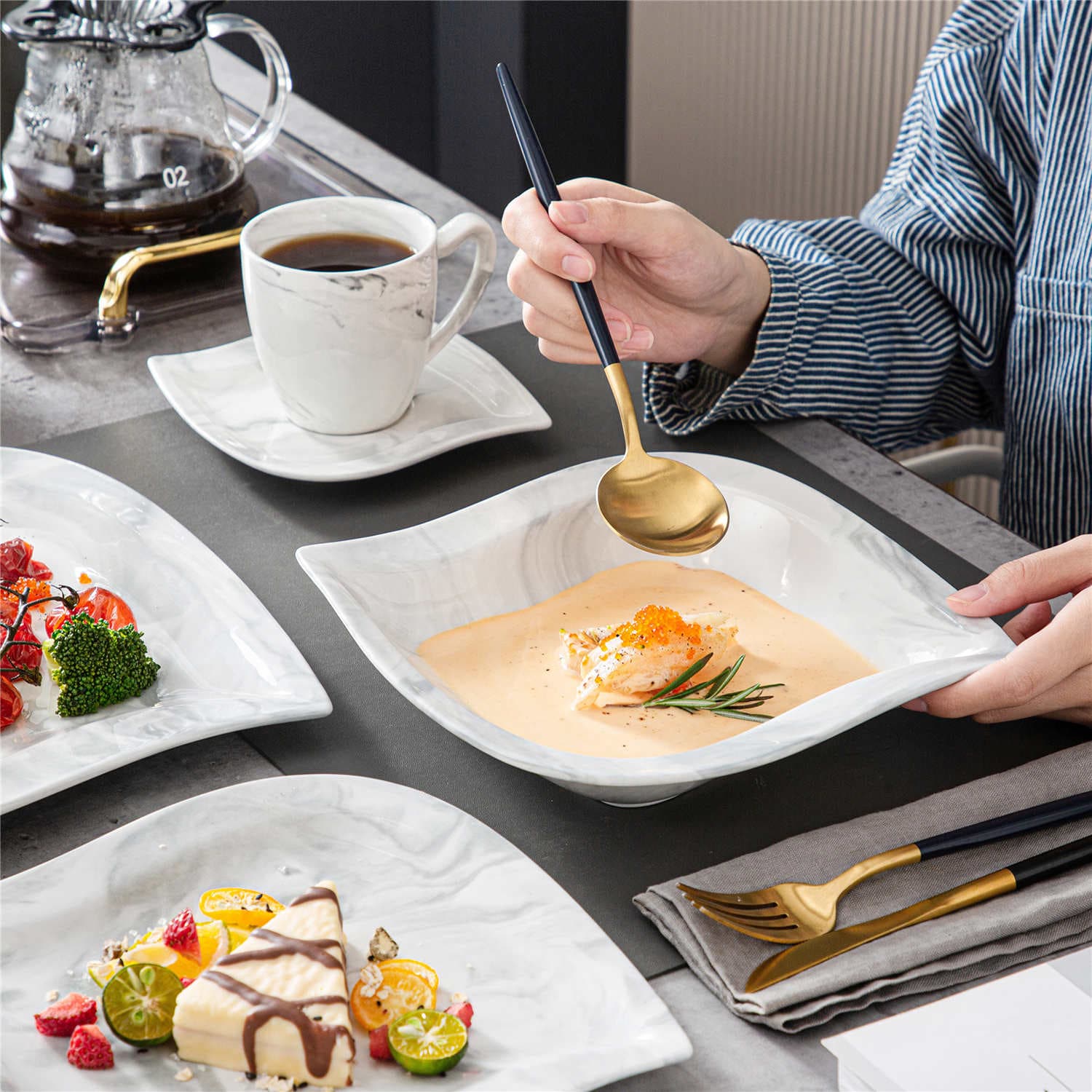 Elvira Marble Grey 30 Piece Dinnerware Set - Image 4