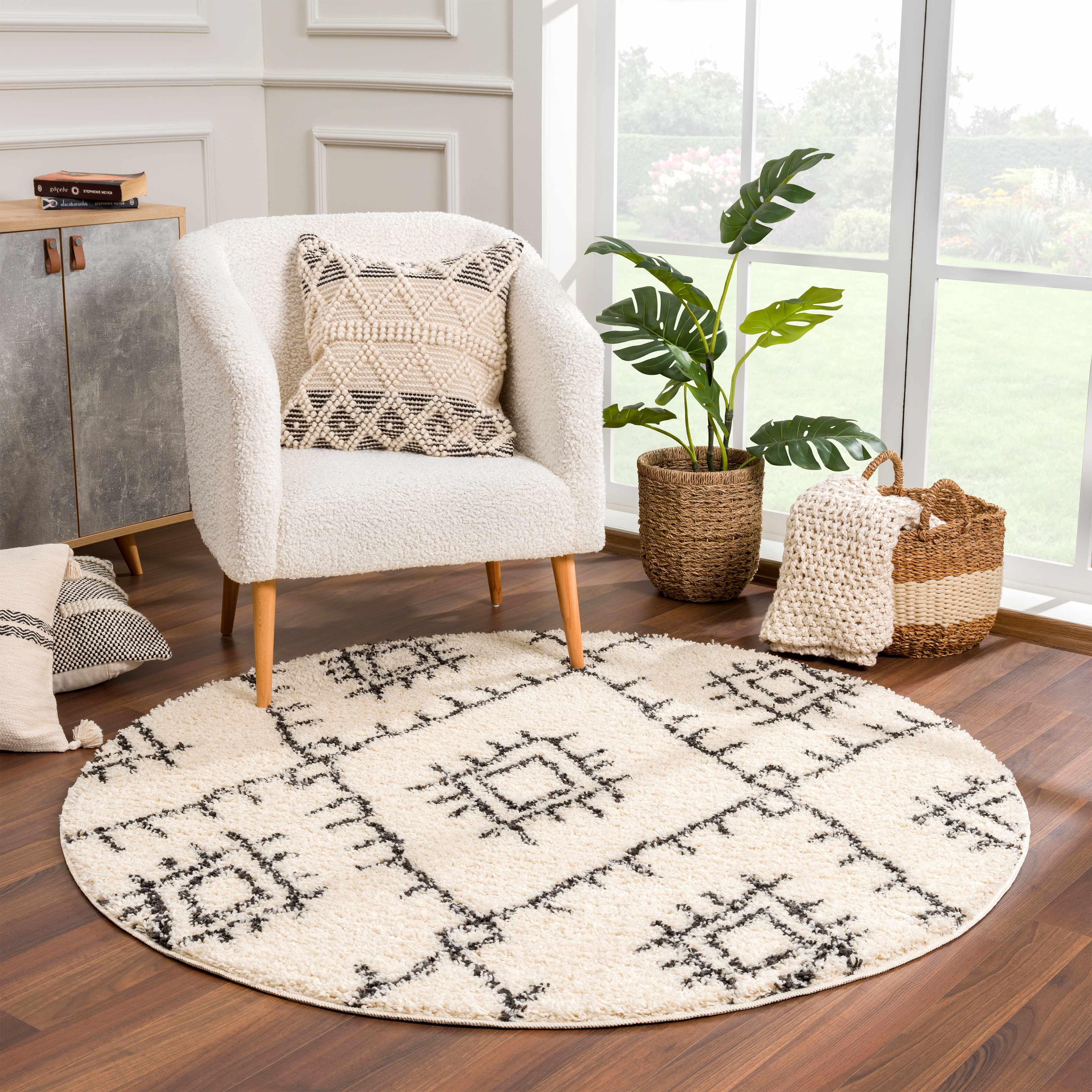 Emlenton Berber Shag with Tassels - Clearance - Image 11