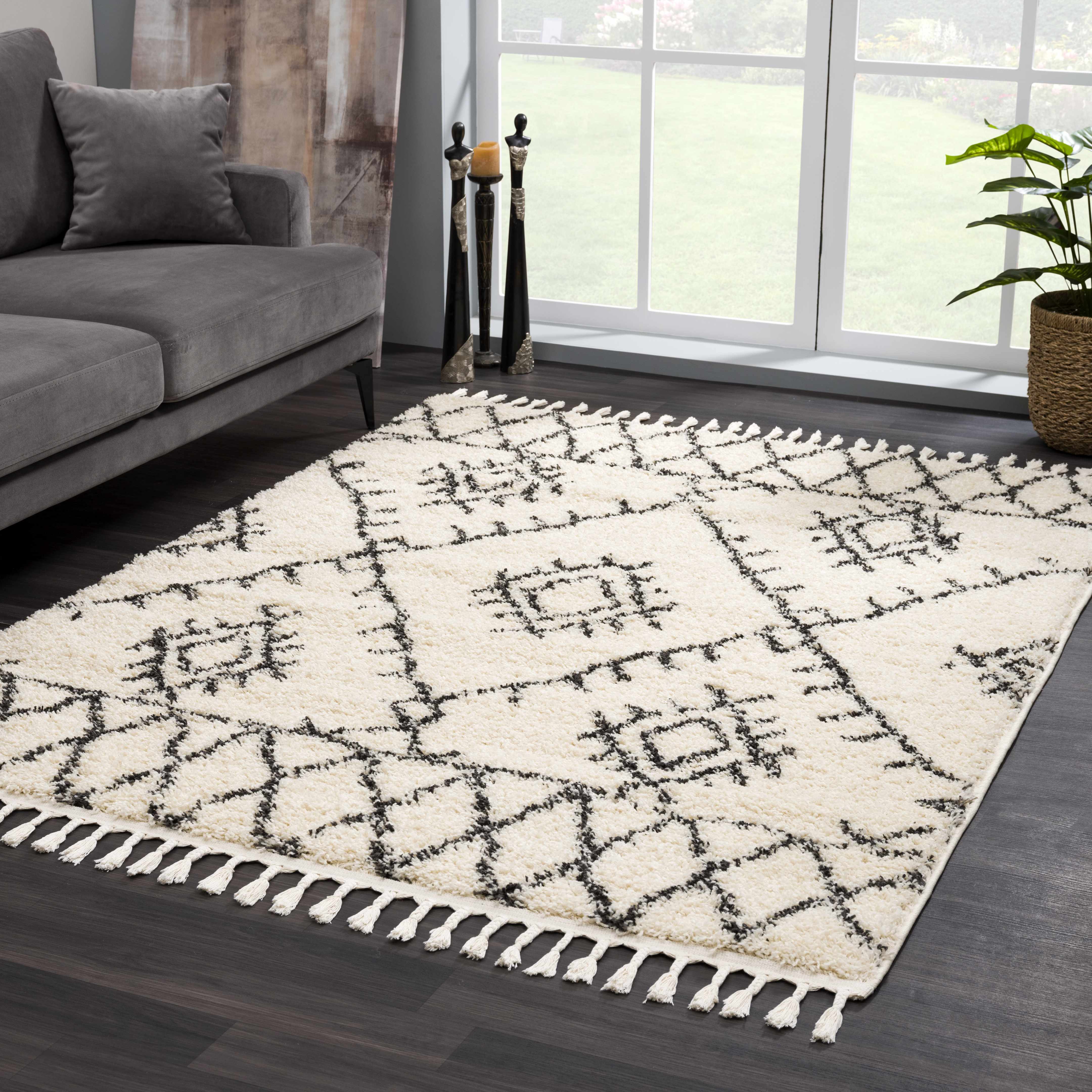 Emlenton Berber Shag with Tassels - Clearance - Image 13