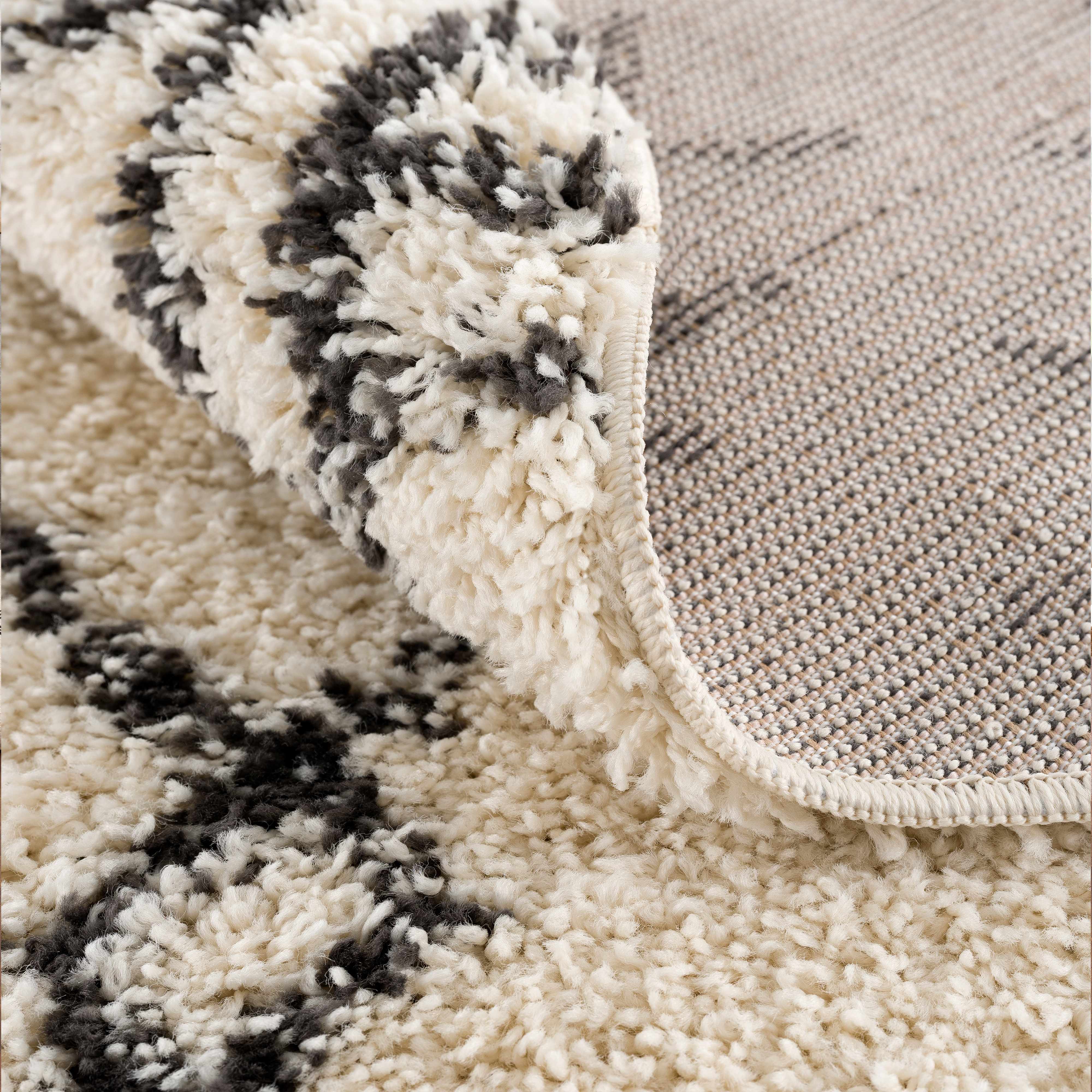 Emlenton Berber Shag with Tassels - Clearance - Image 8