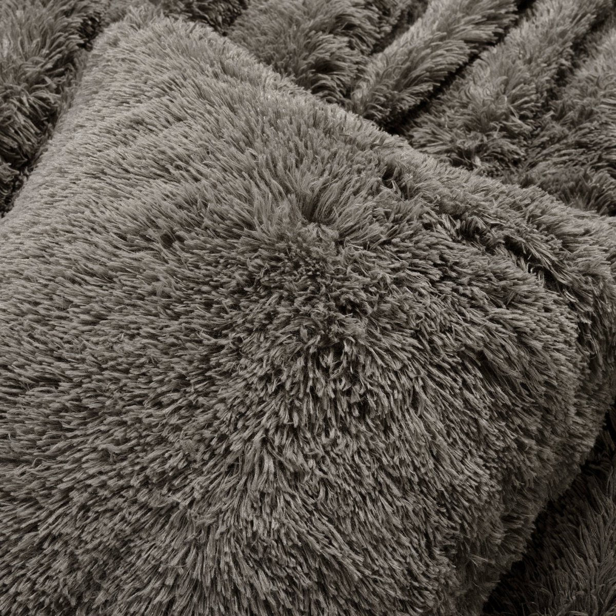 Emma Faux Fur Comforter Set - Image 40