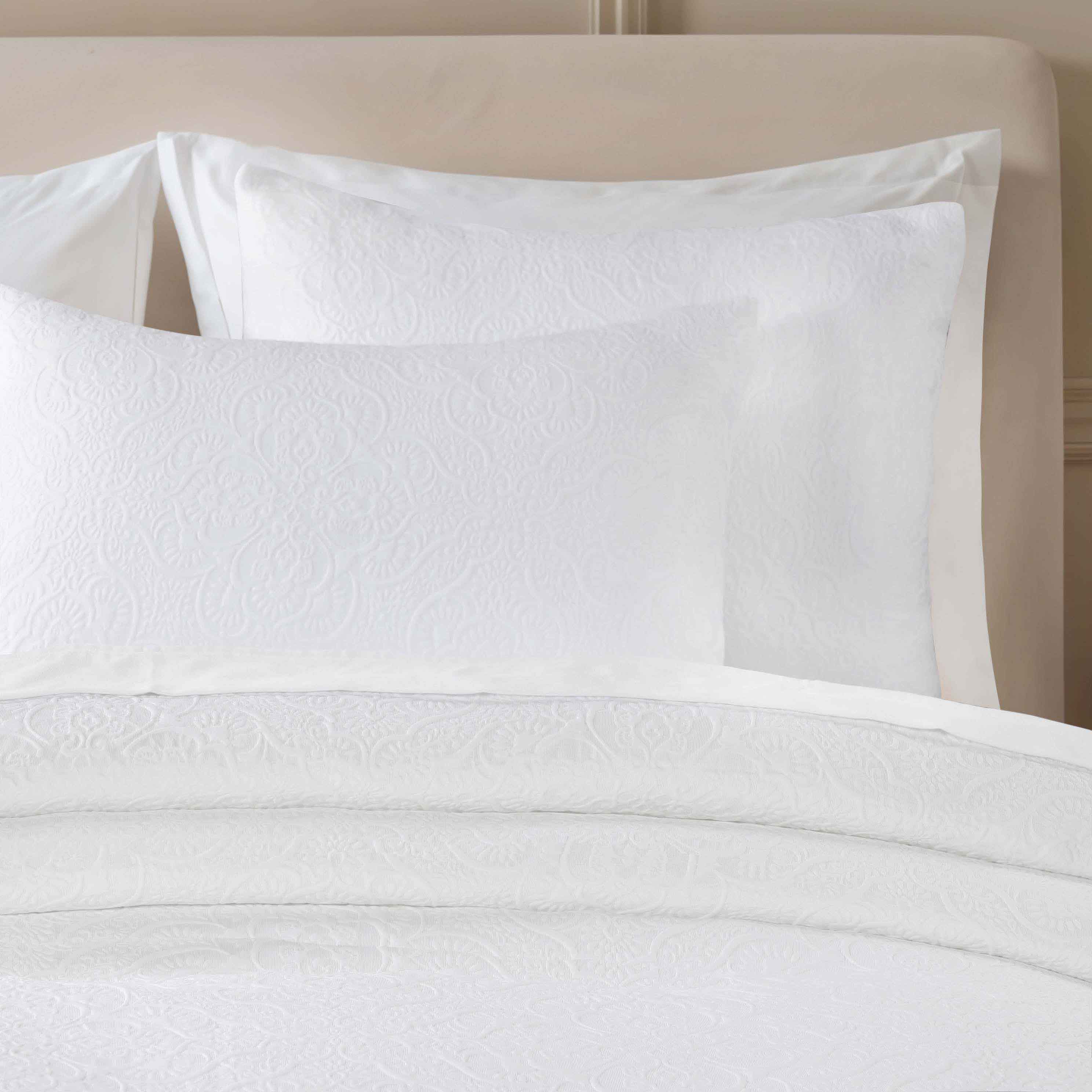Enzy Medium Weight Floral Matelasse 3 Piece Bedspread Pillow Sham Set - Image 46