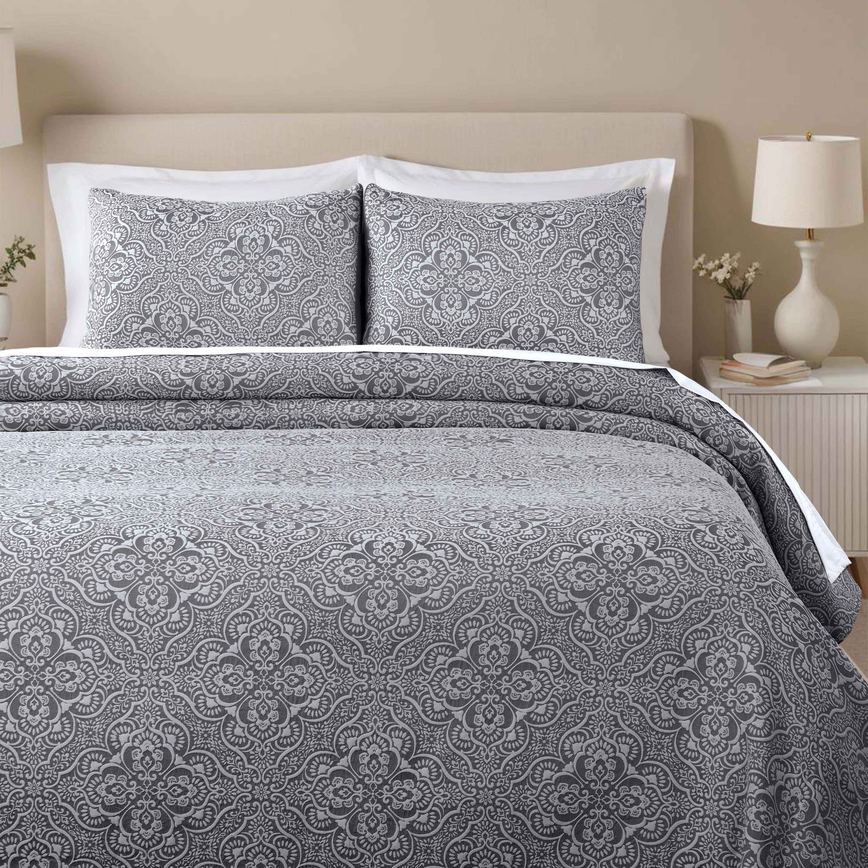 Enzy Medium Weight Floral Matelasse 3 Piece Bedspread Pillow Sham Set - Image 5