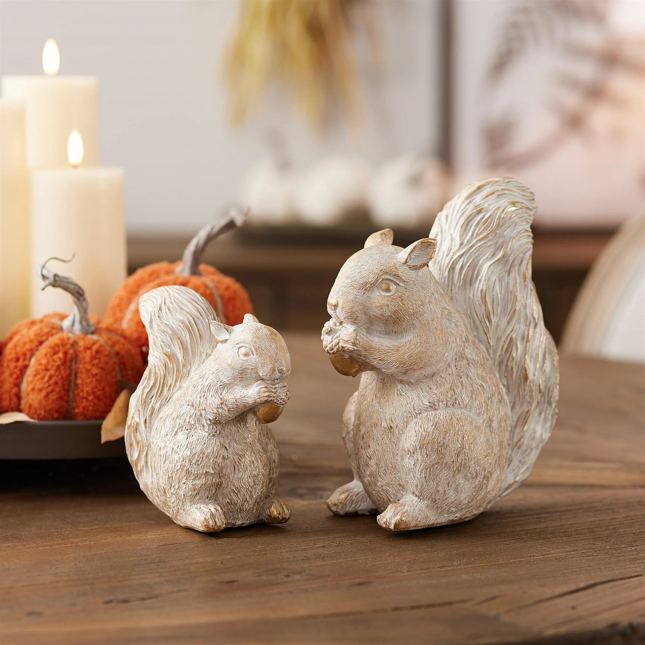 Etched squirrel with acorn figurine (set of 2) - Image 4
