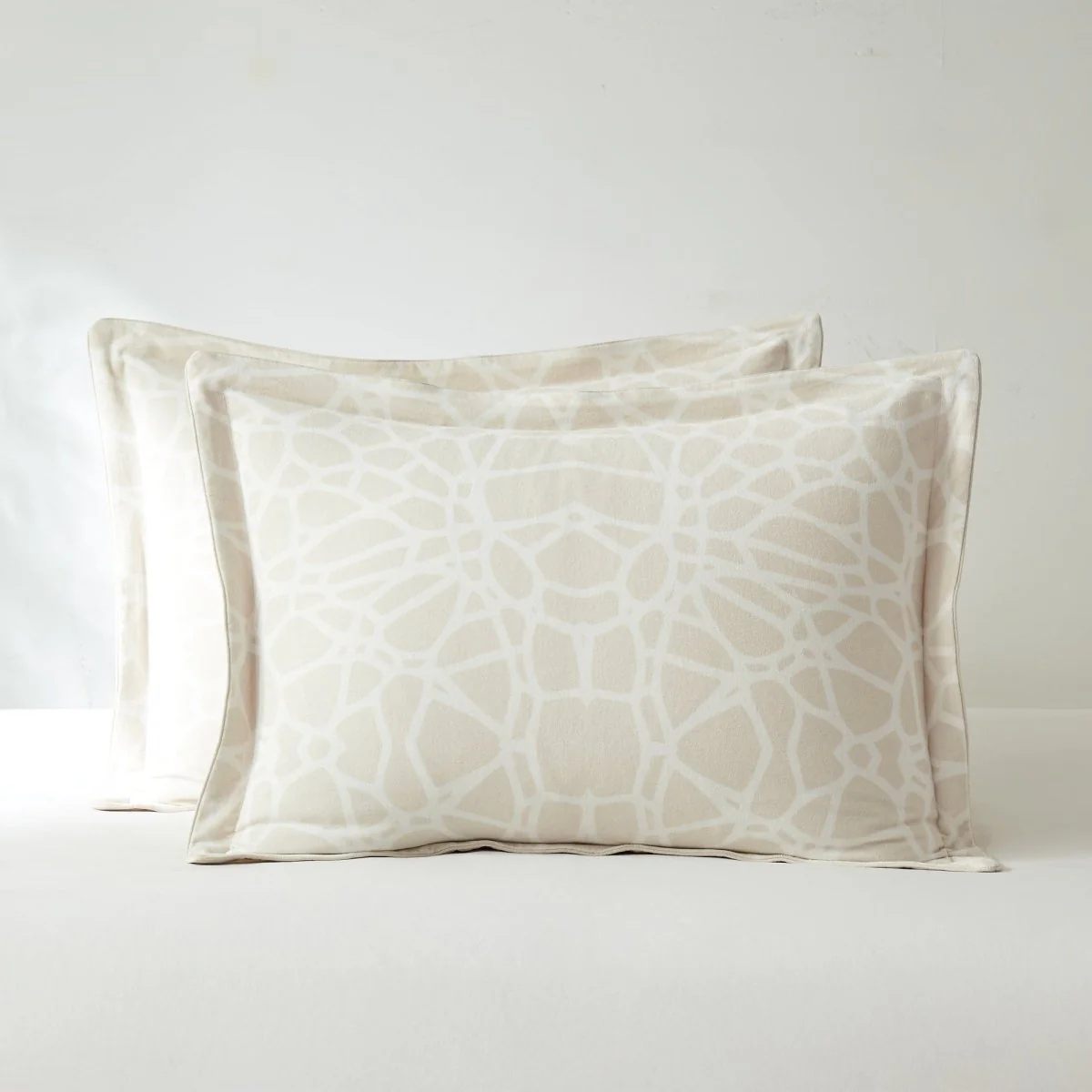 Ethereal Tangle Velvet Comforter Set - Image 15