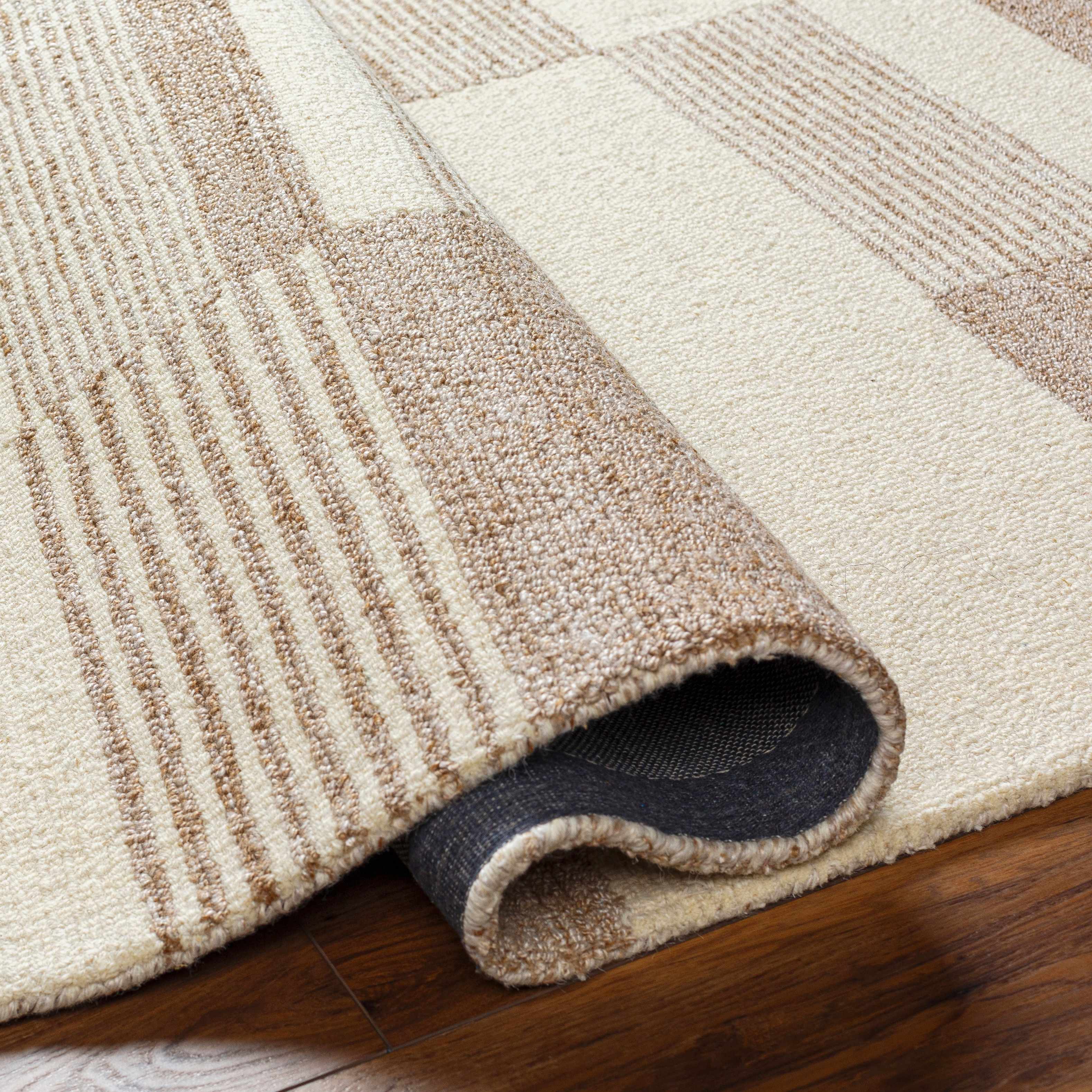 Eyad Area Rug - Image 5