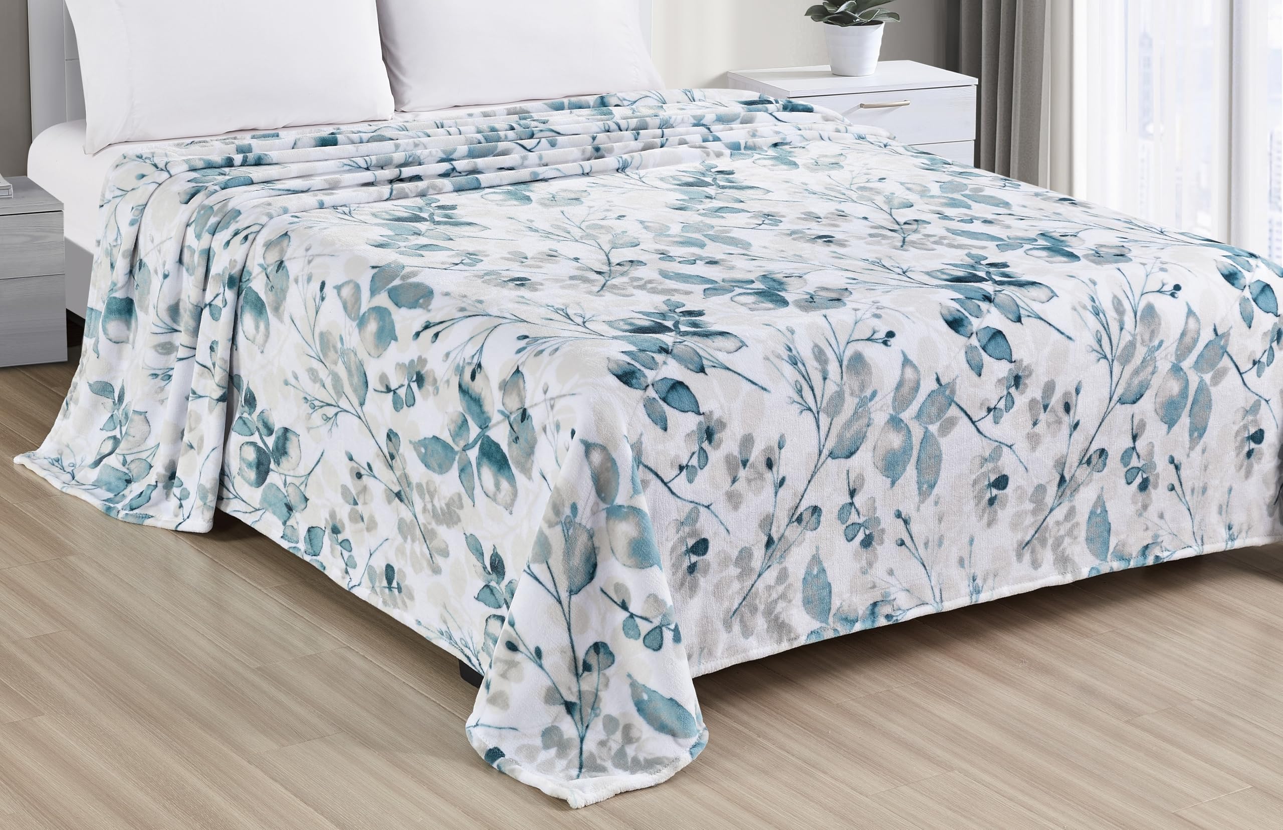 Faith, Hope, Love Home Décor Dempsey Plush Blanket - Soft And Cozy Blue Blanket - Image 2
