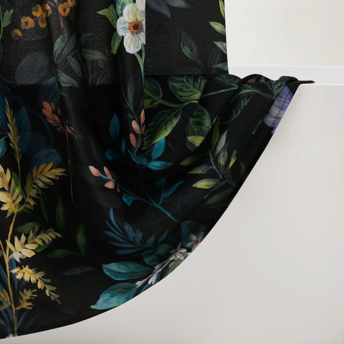 Fantasy Floral Shower Curtain - Image 4