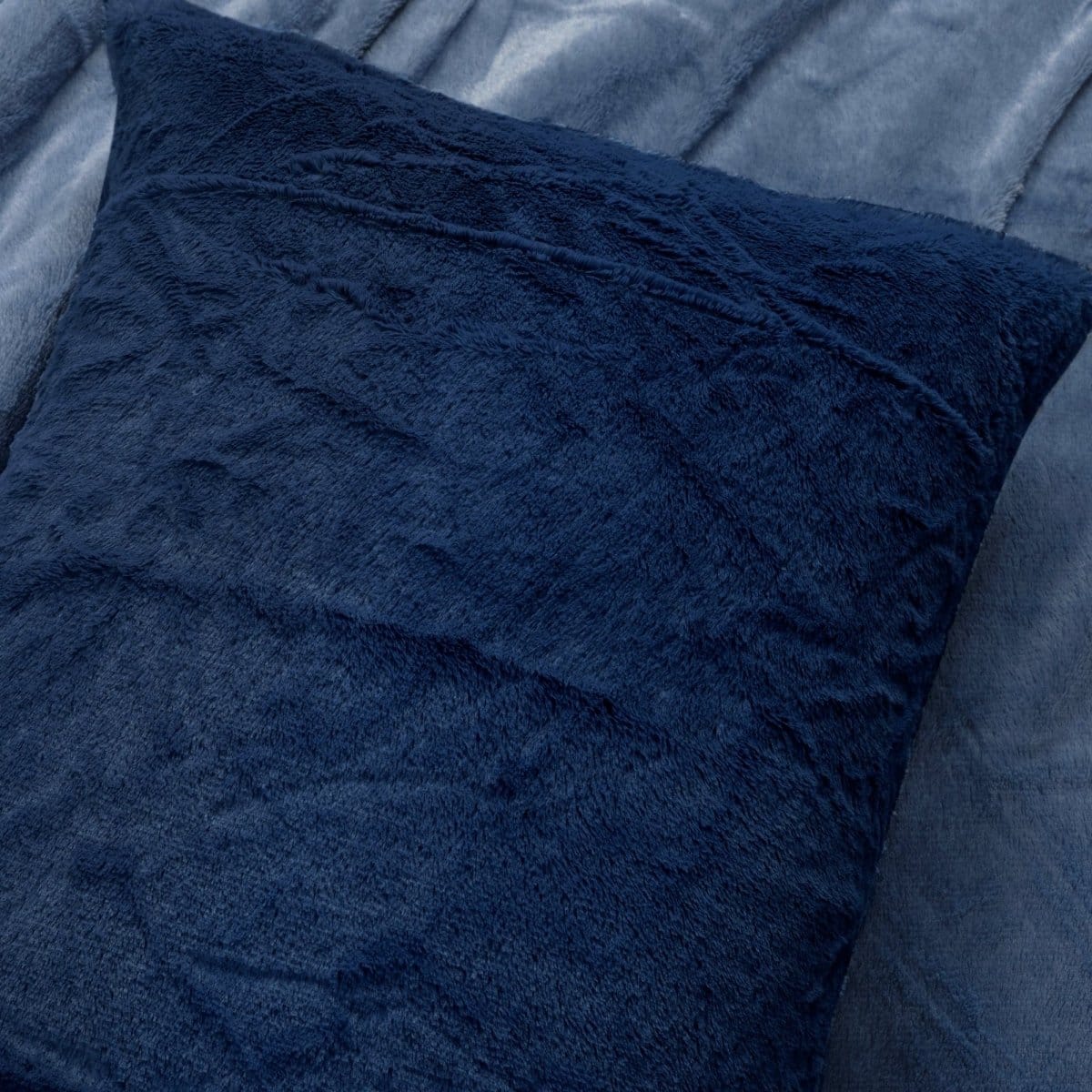 Farmhouse Color Block Ultra Soft Faux Fur Comforter Set - Image 21