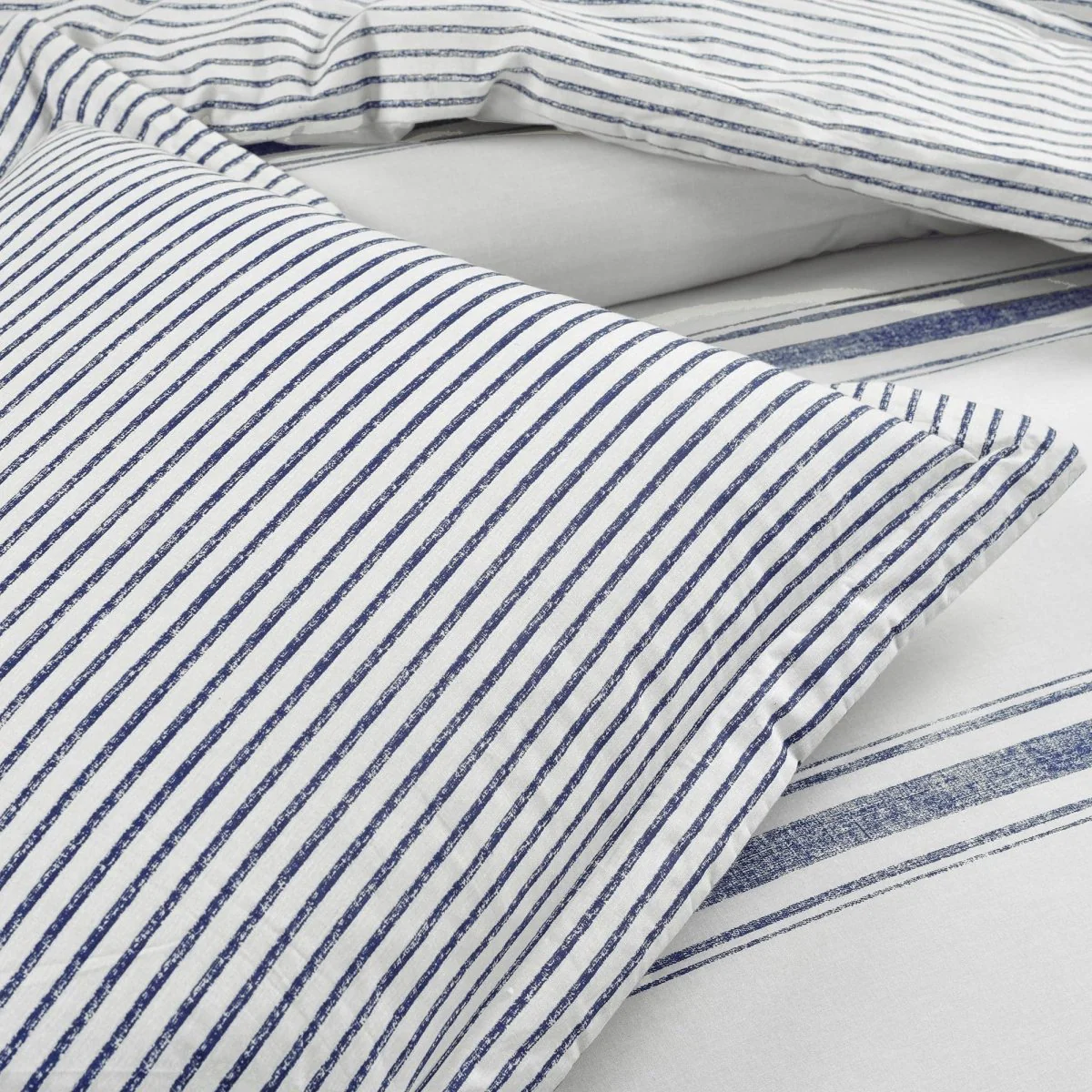 Farmhouse Stripe Reversible Comforter Set - Image 21