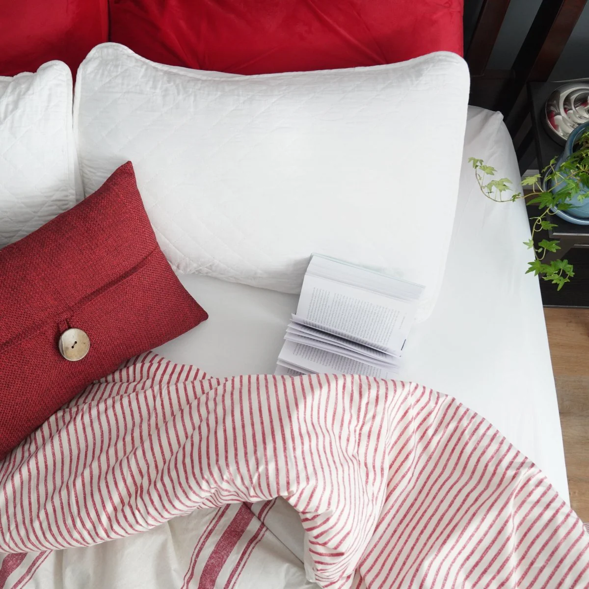 Farmhouse Stripe Reversible Comforter Set - Image 69