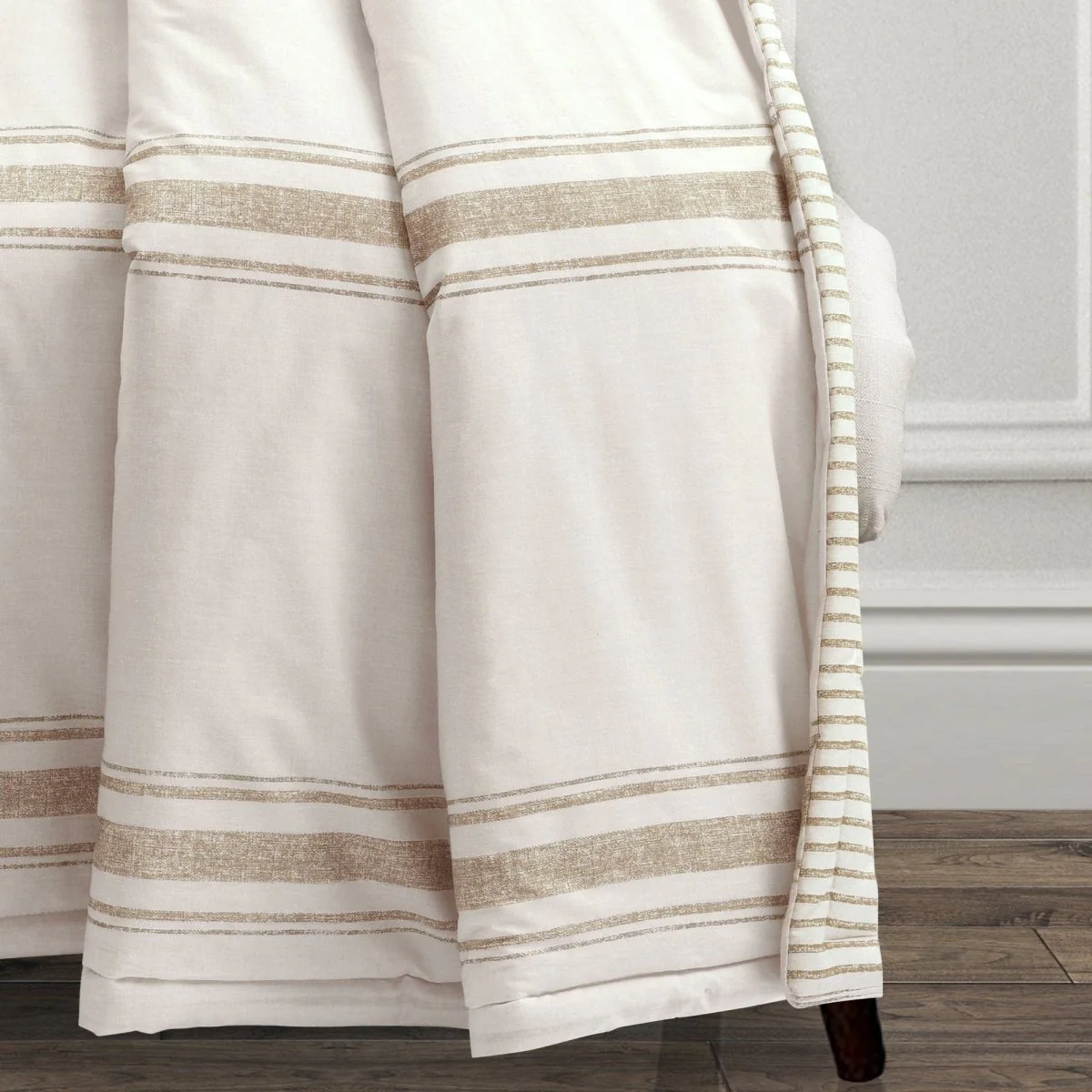 Farmhouse Stripe Throw - Image 10