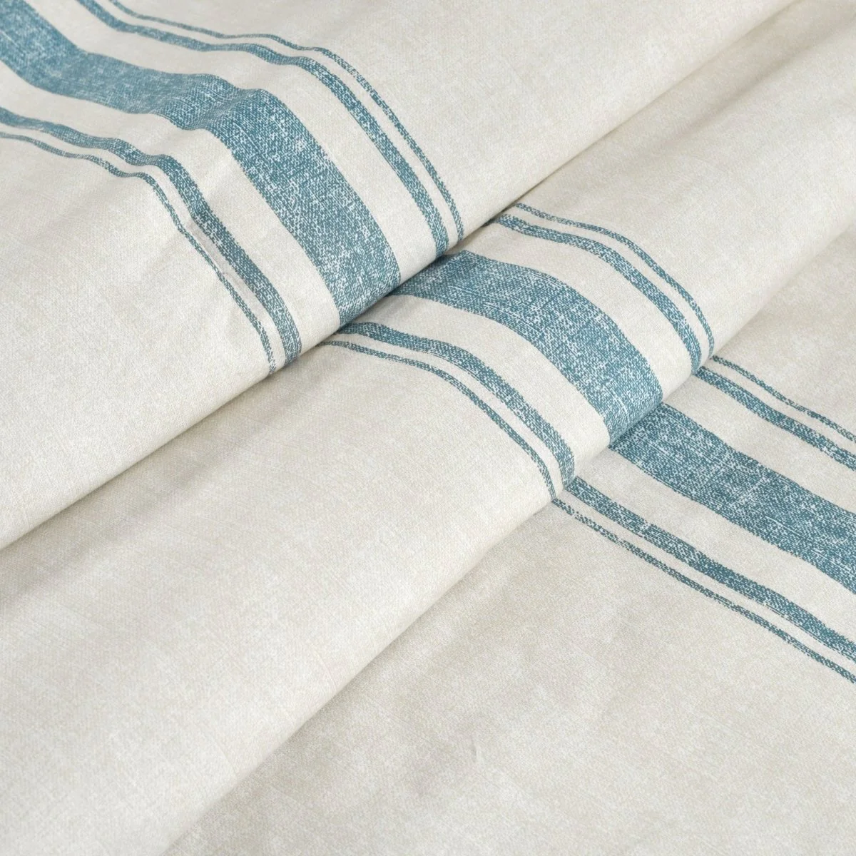 Farmhouse Stripe Throw - Image 9