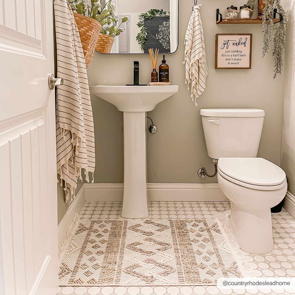 Faruq Area Rug - Image 3
