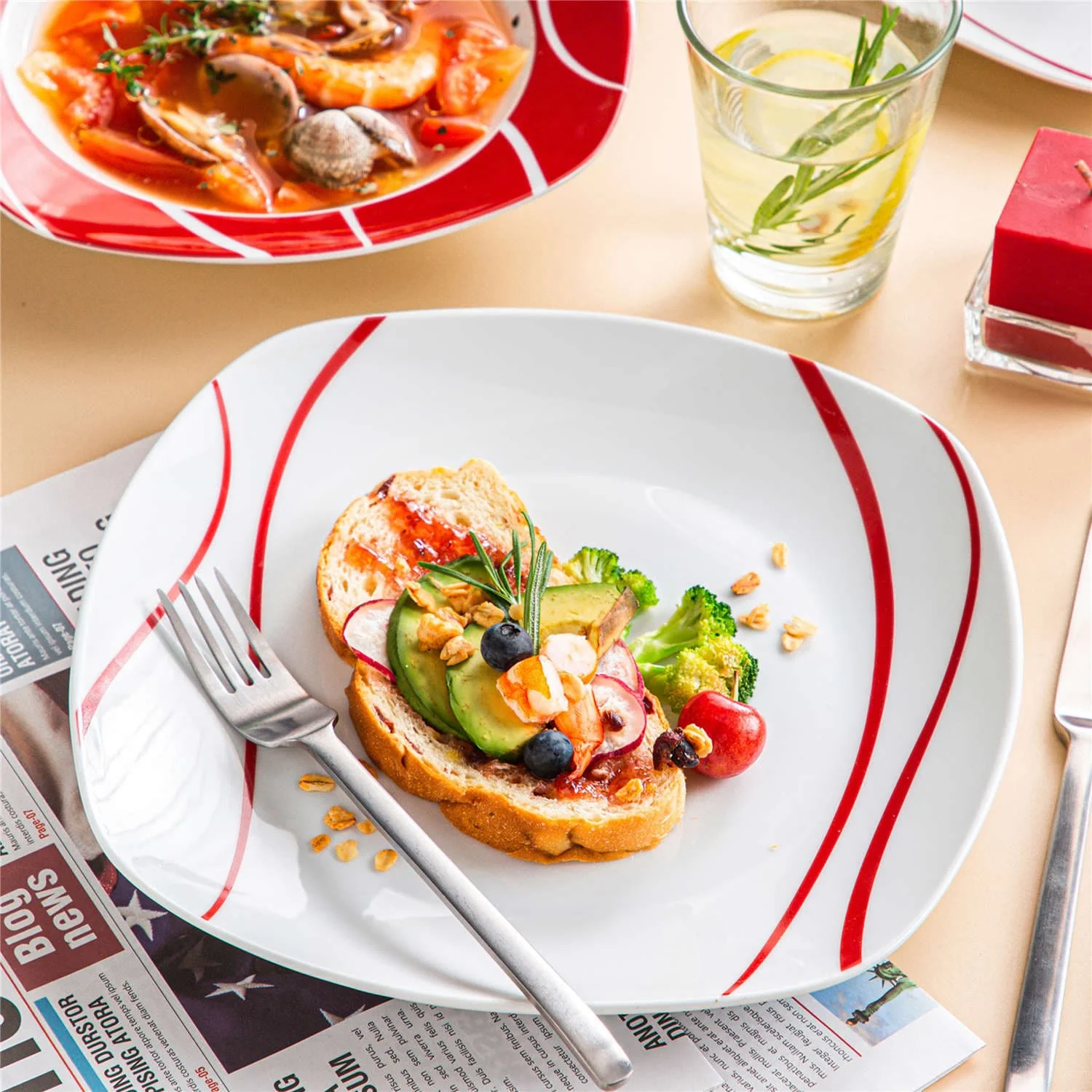 Felisa 18 Piece Dinnerware Set - Image 4