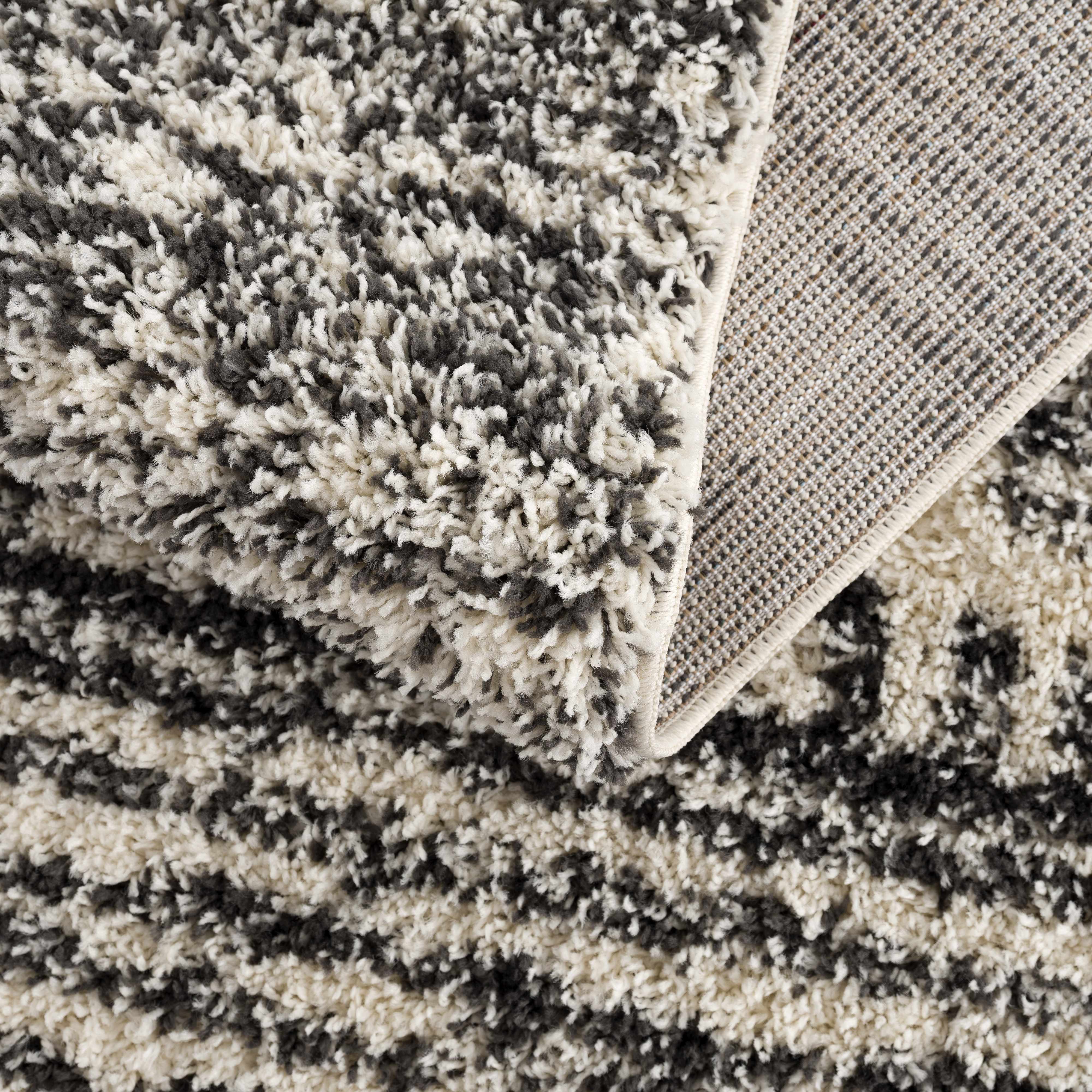 Fishhook Berber Shag Rug - Image 14