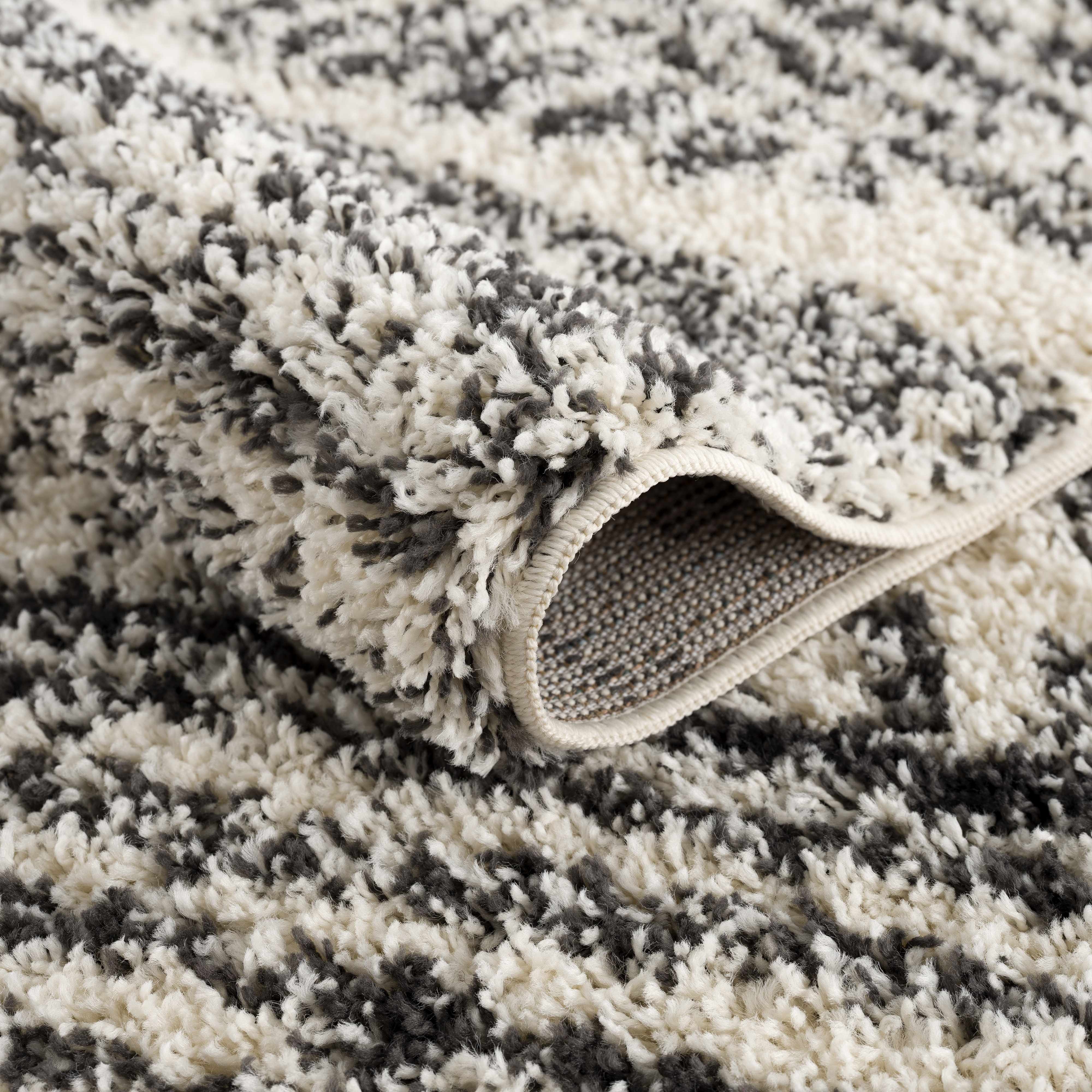 Fishhook Berber Shag Rug - Image 8