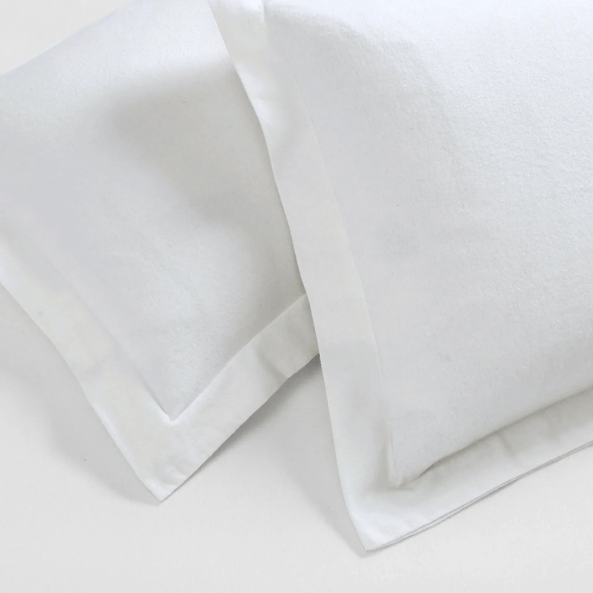 Flannel Cotton Modern Solid Fuzzy Duvet Cover Set With Pillow Shams - Image 15