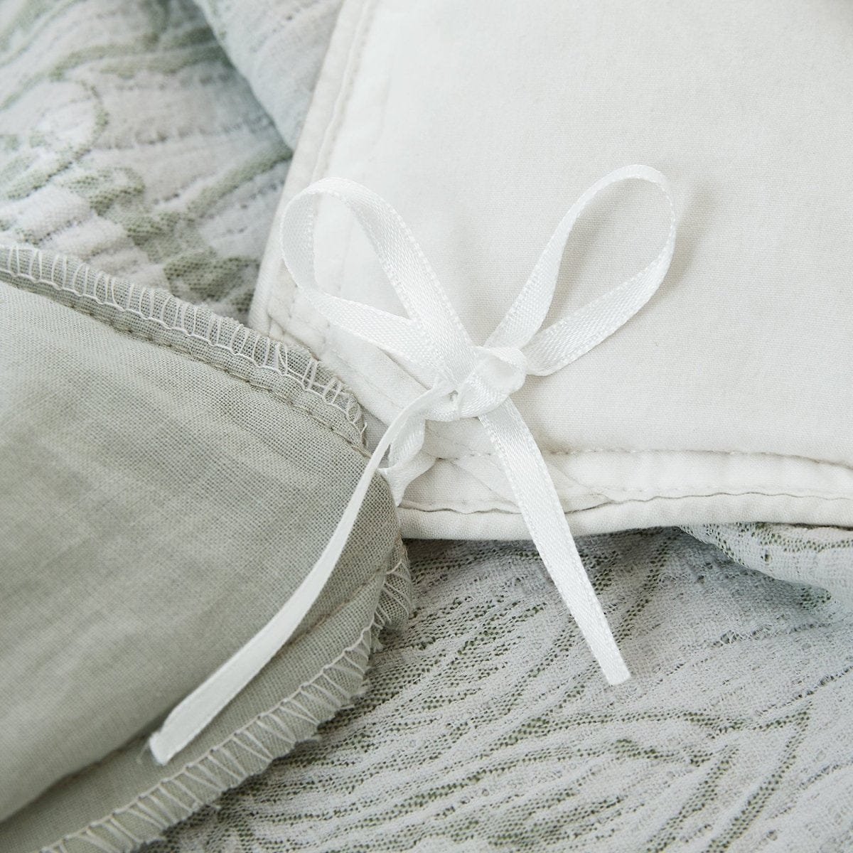Floral Jacobean Gauze Jacquard Duvet Cover Set - Image 6