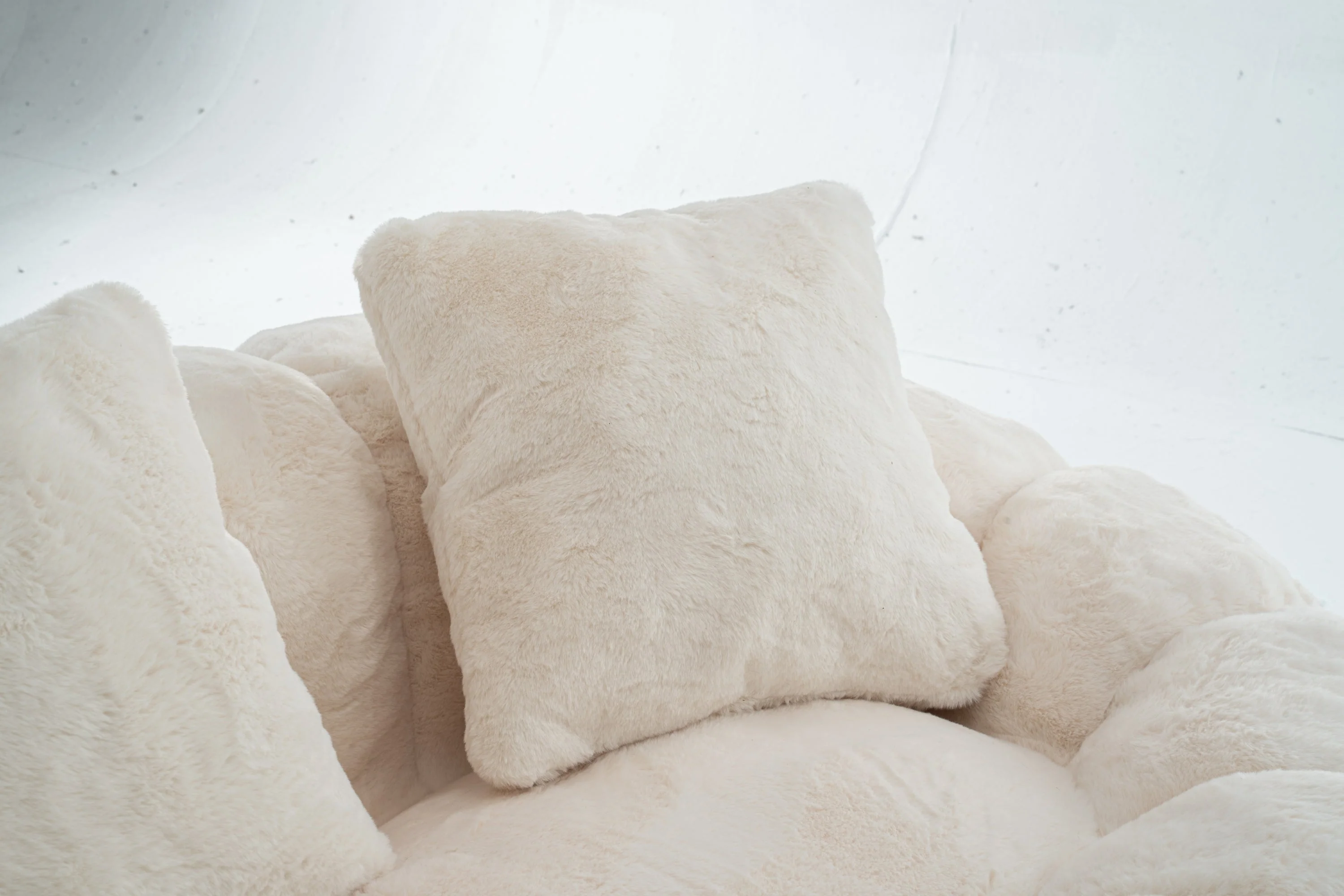 Floral-Shaped Beige Two-Seater Sofa with Ultra-Soft Faux Fur - Image 11