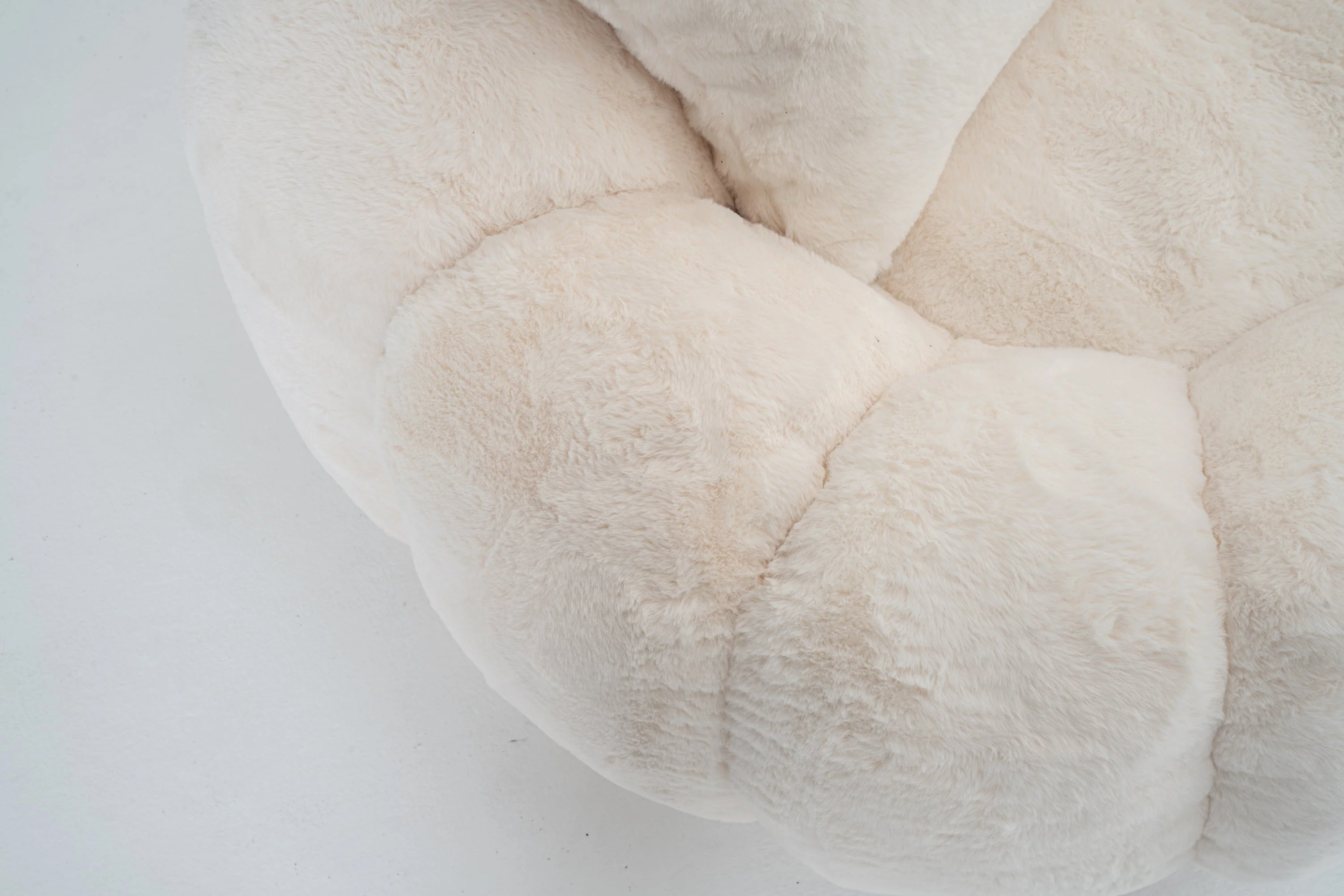 Floral-Shaped Beige Two-Seater Sofa with Ultra-Soft Faux Fur - Image 9
