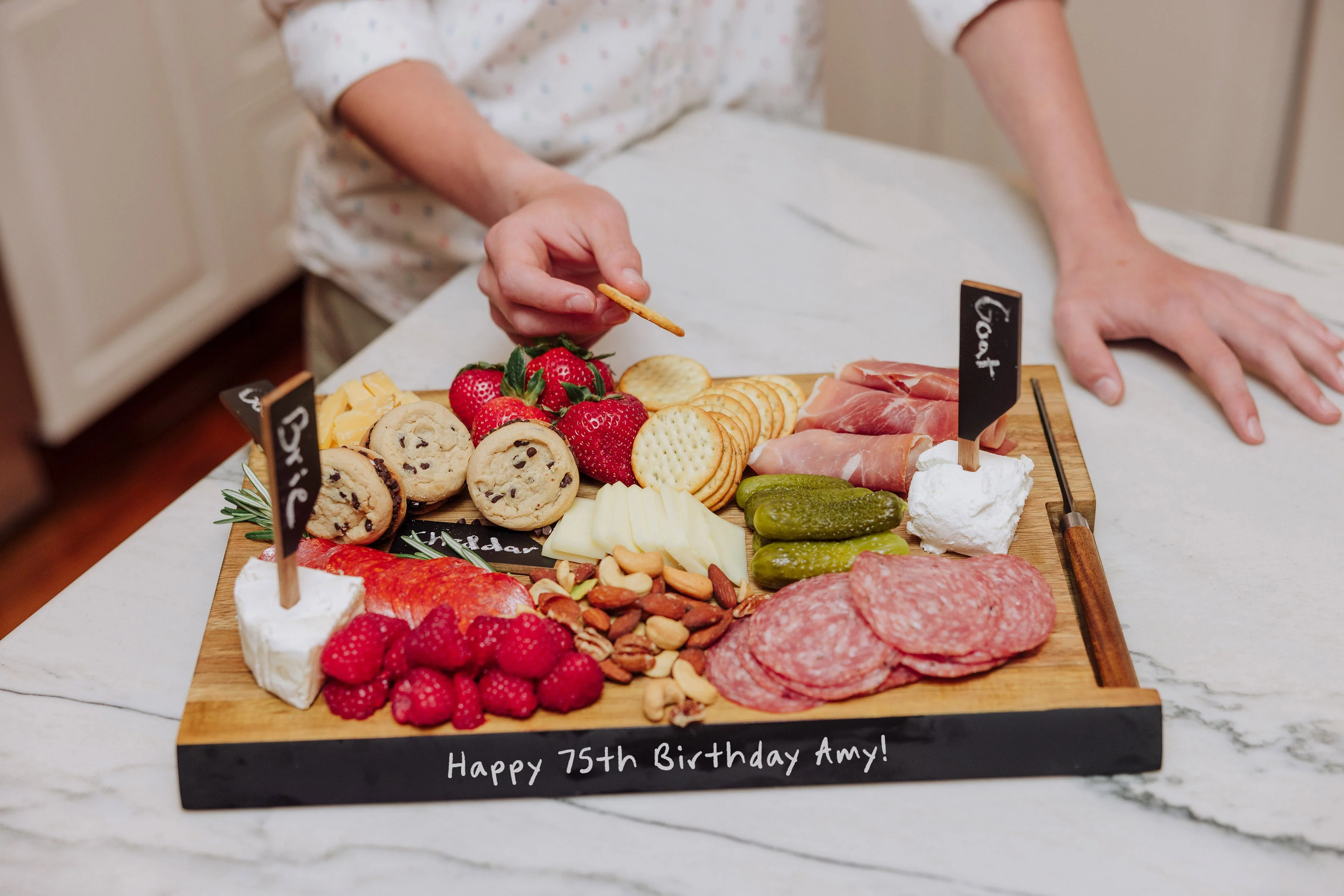 Formaggio Cheese Board and Tools Set - Image 8