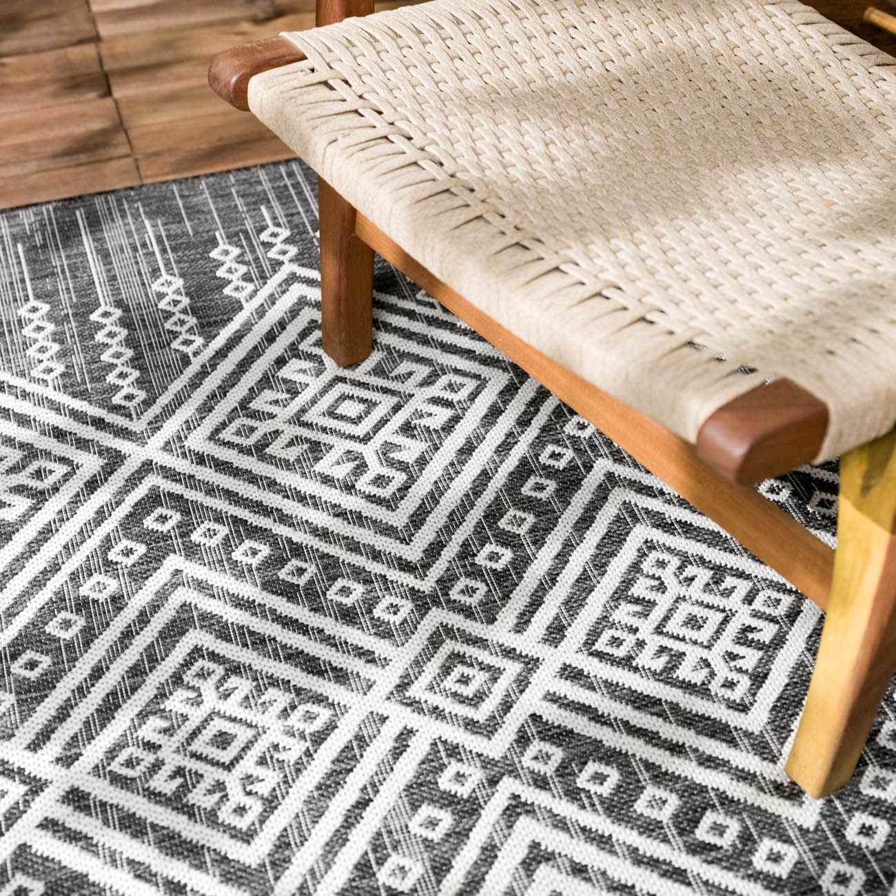 Frankville Black&White All Over Performance Rug - Image 16