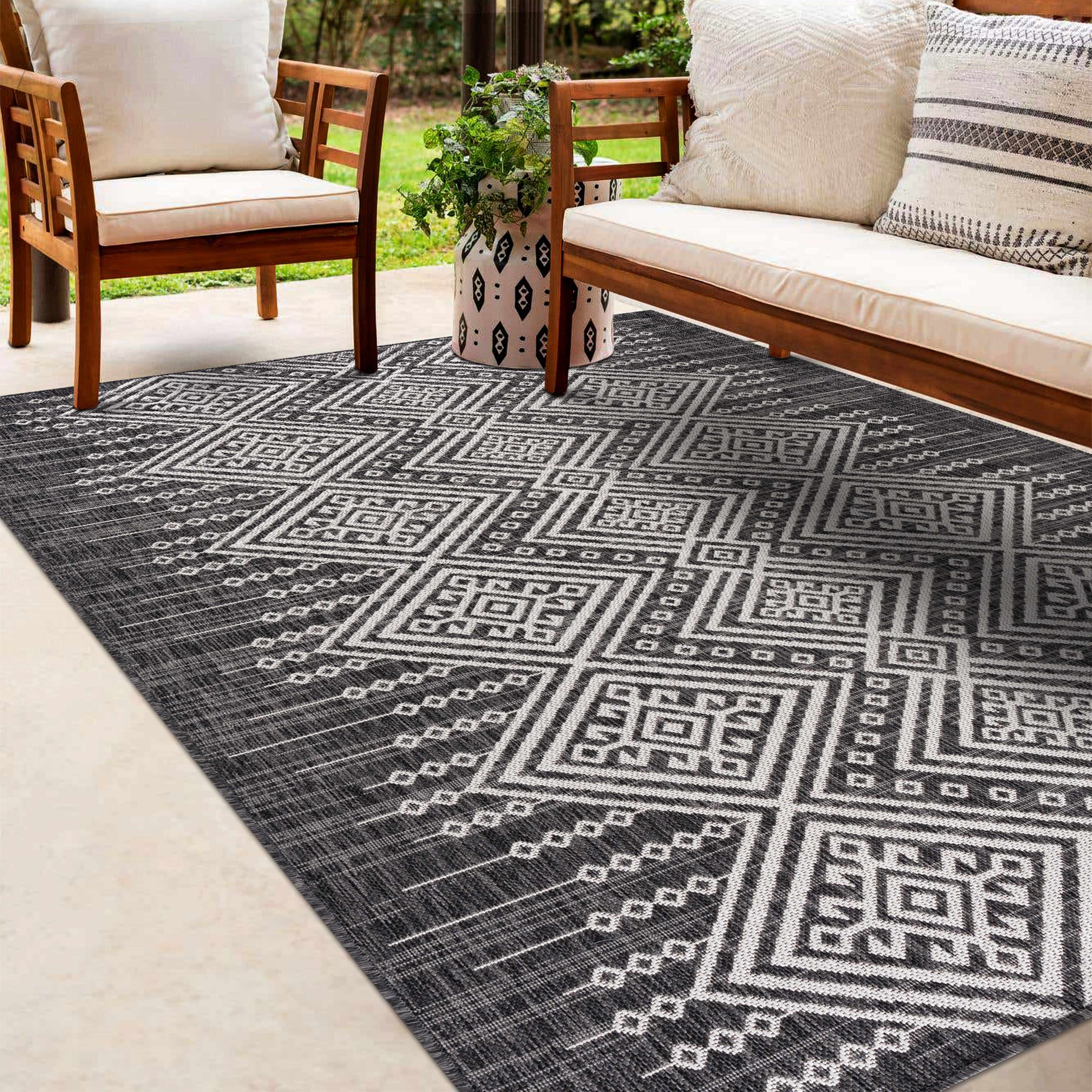 Frankville Black&White All Over Performance Rug - Image 3