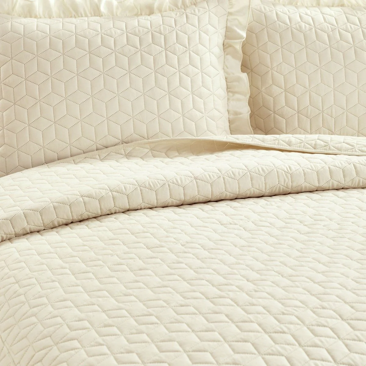 French Country Geo Ruffle Skirt 3 Piece Bedspread Set - Image 11