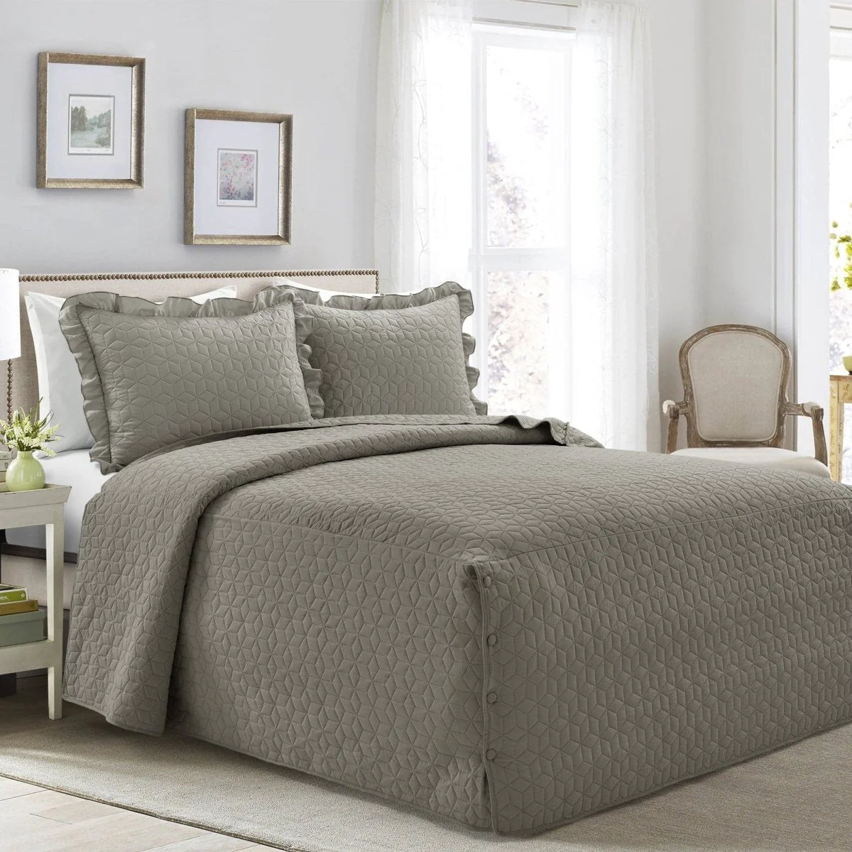 French Country Geo Ruffle Skirt 3 Piece Bedspread Set - Image 2