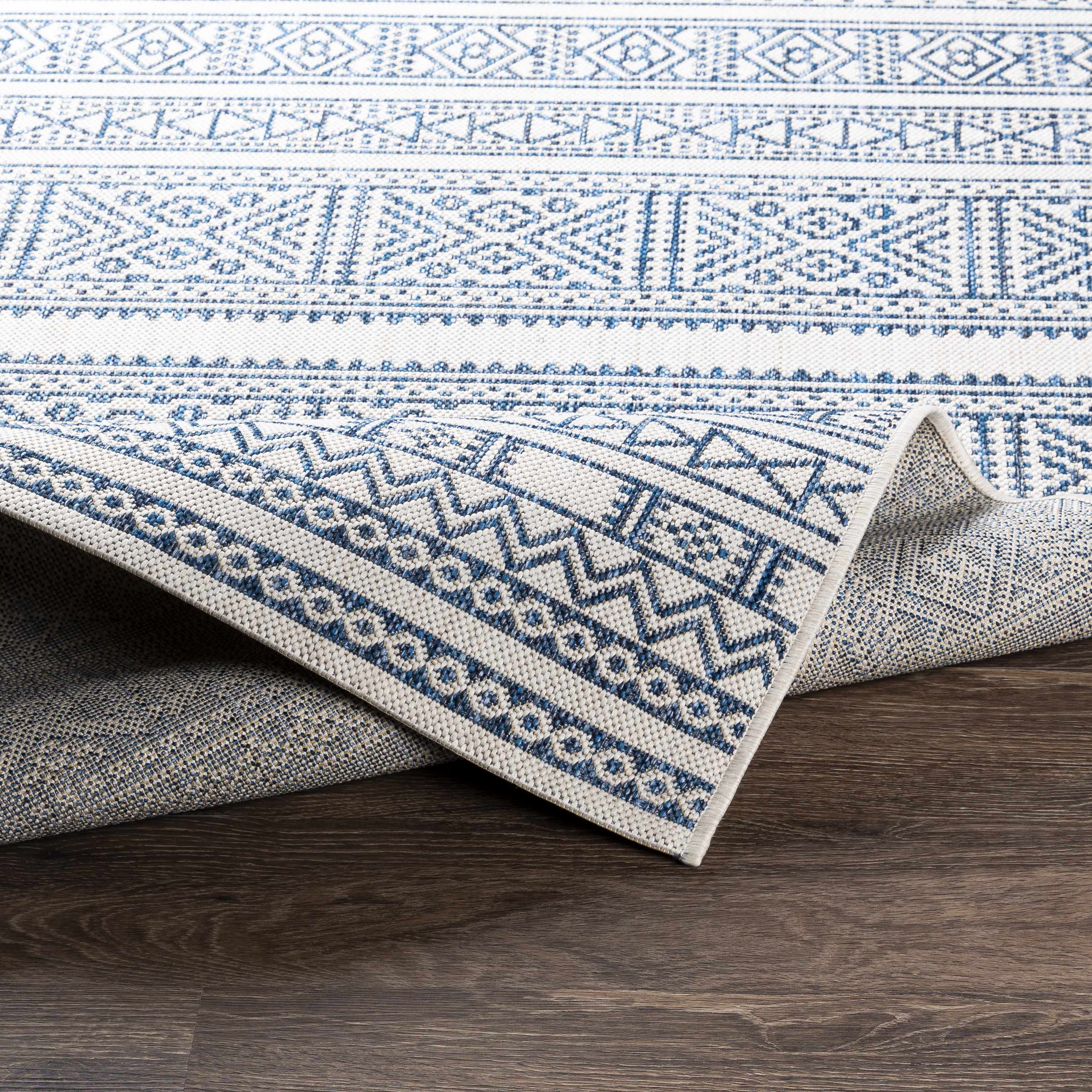 Freshwater White&Blue Rug - Clearance - Image 7