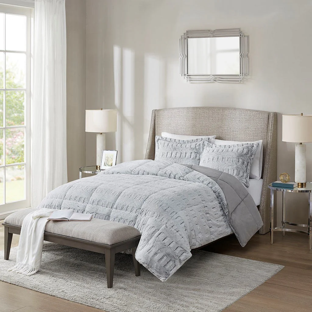 Full/Queen Back Print Long Fur Comforter Mini Set