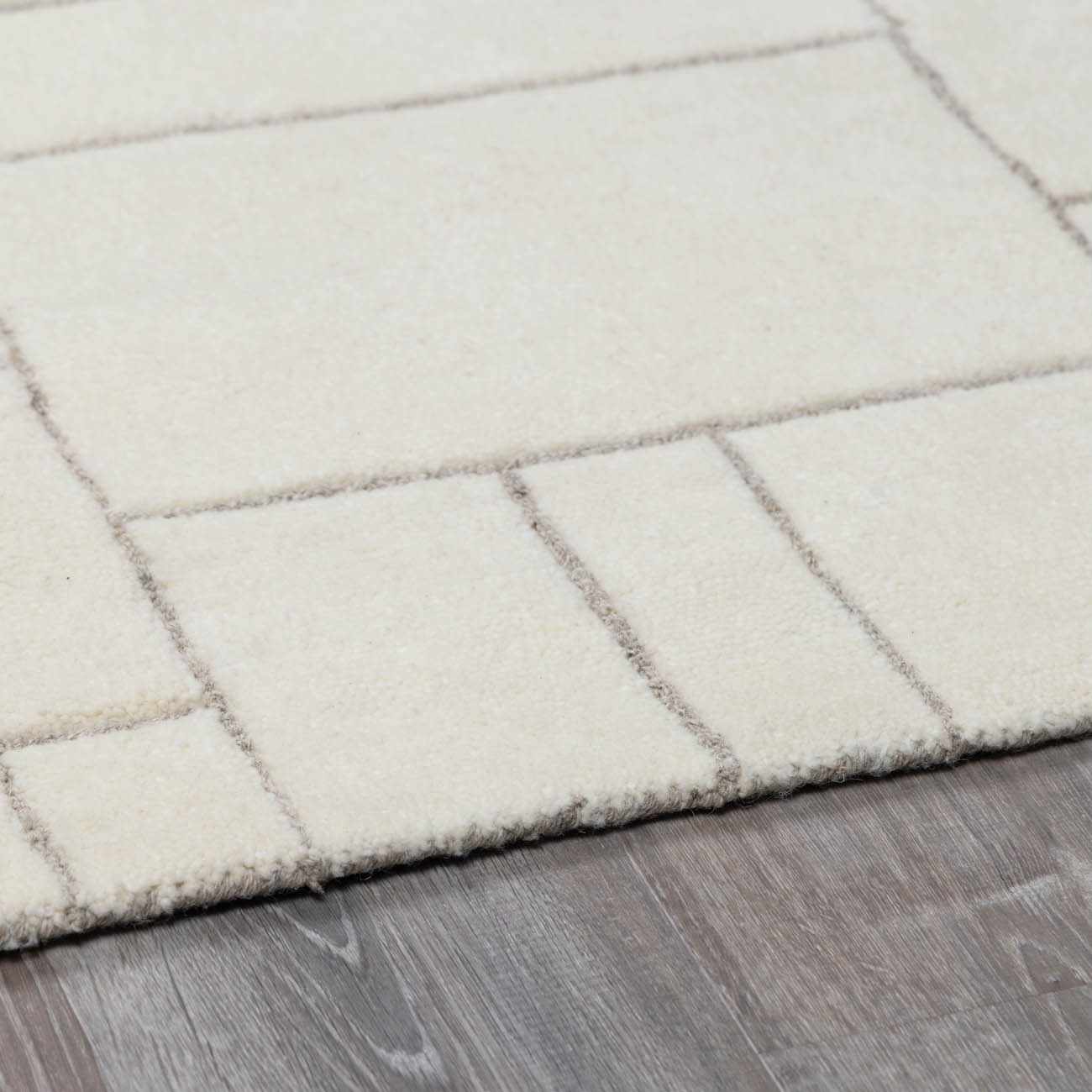 Fusao Off White Area Rug - Image 12
