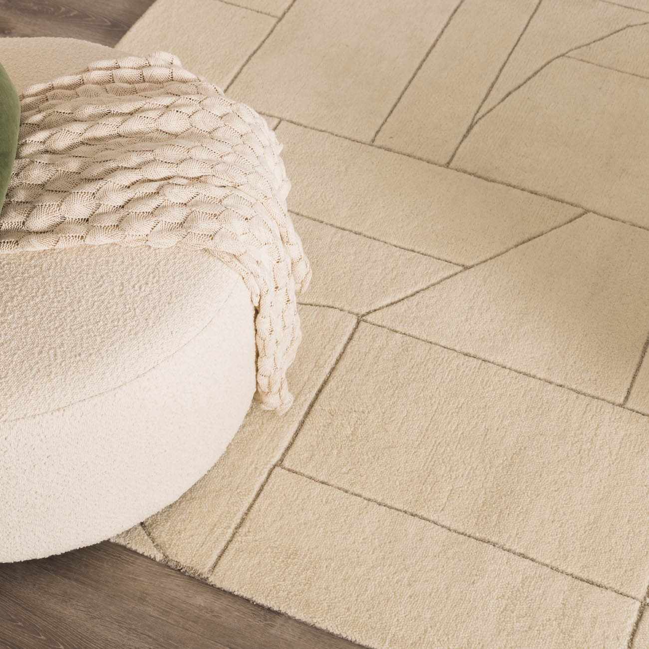 Fusao Off White Area Rug - Image 15