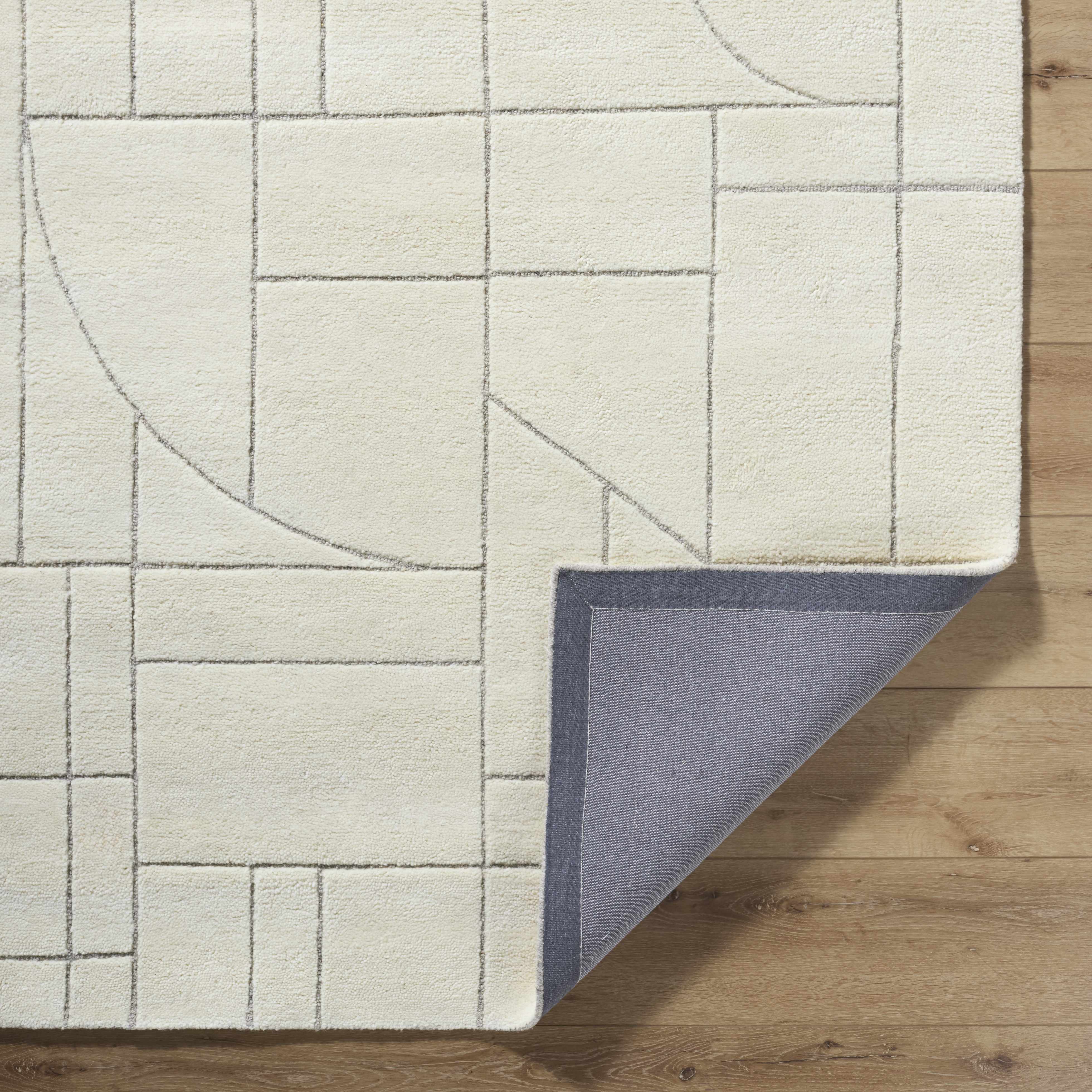 Fusao Off White Area Rug - Image 5