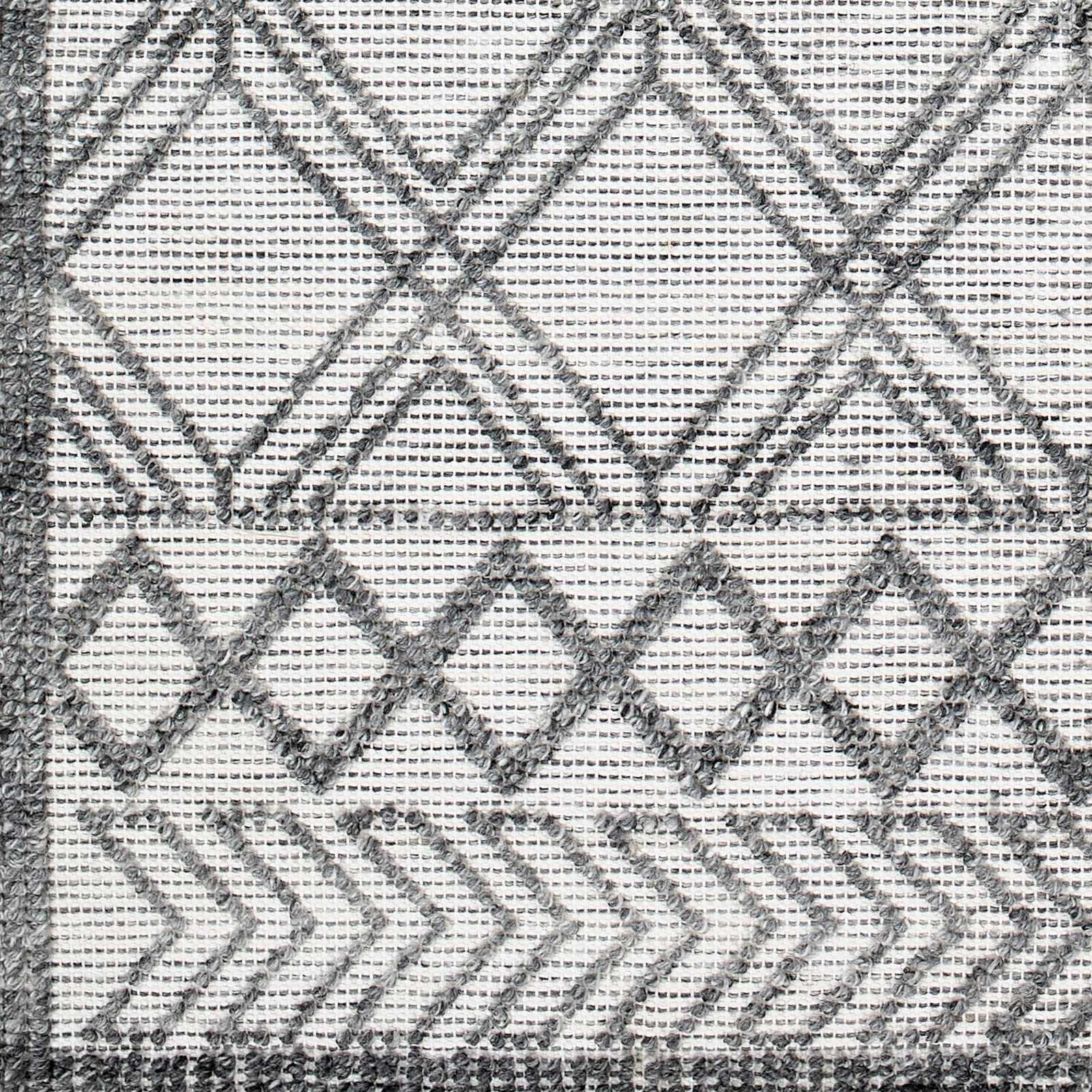 Gada Area Rug - Image 3