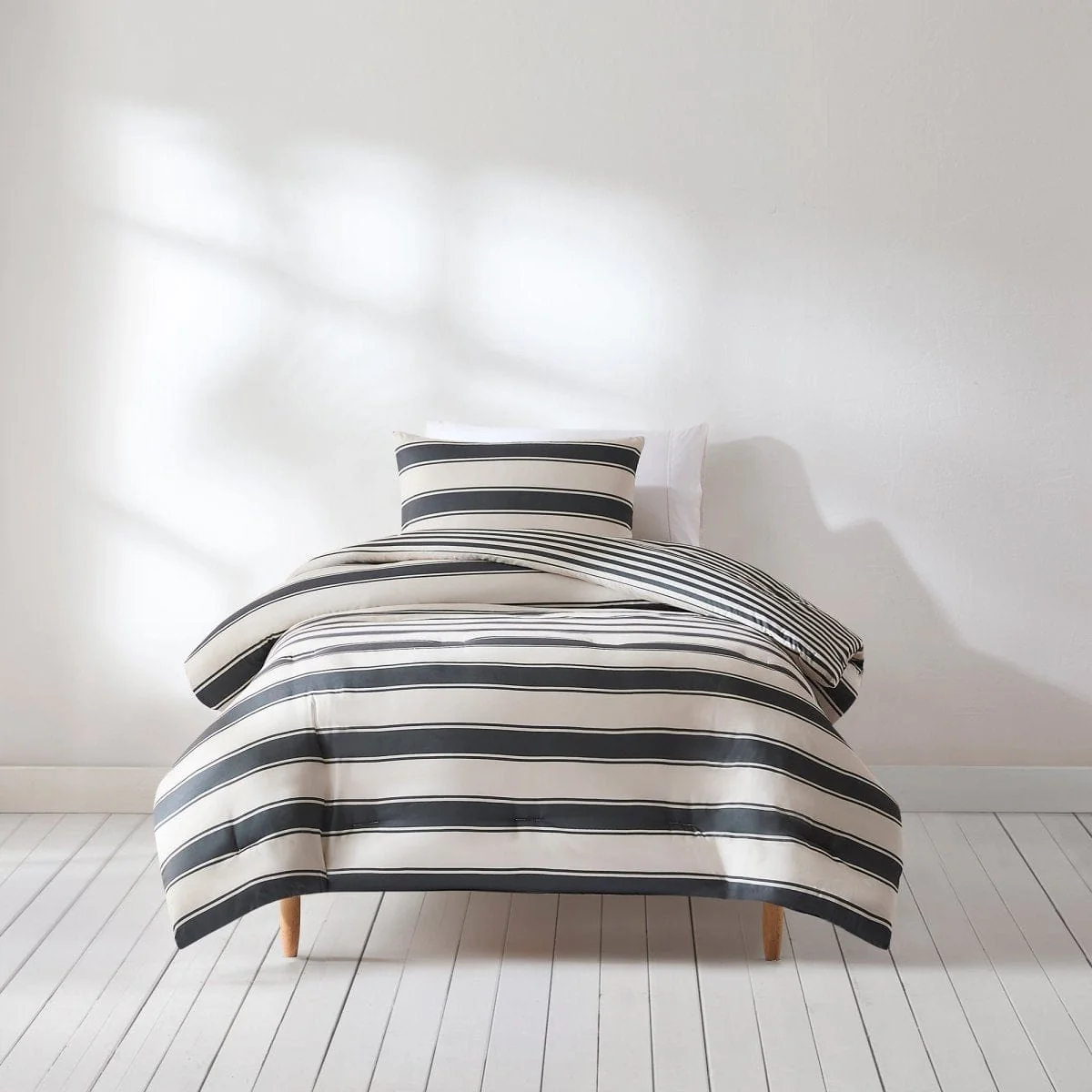 Gale Cabana Stripe Comforter Set - Image 33