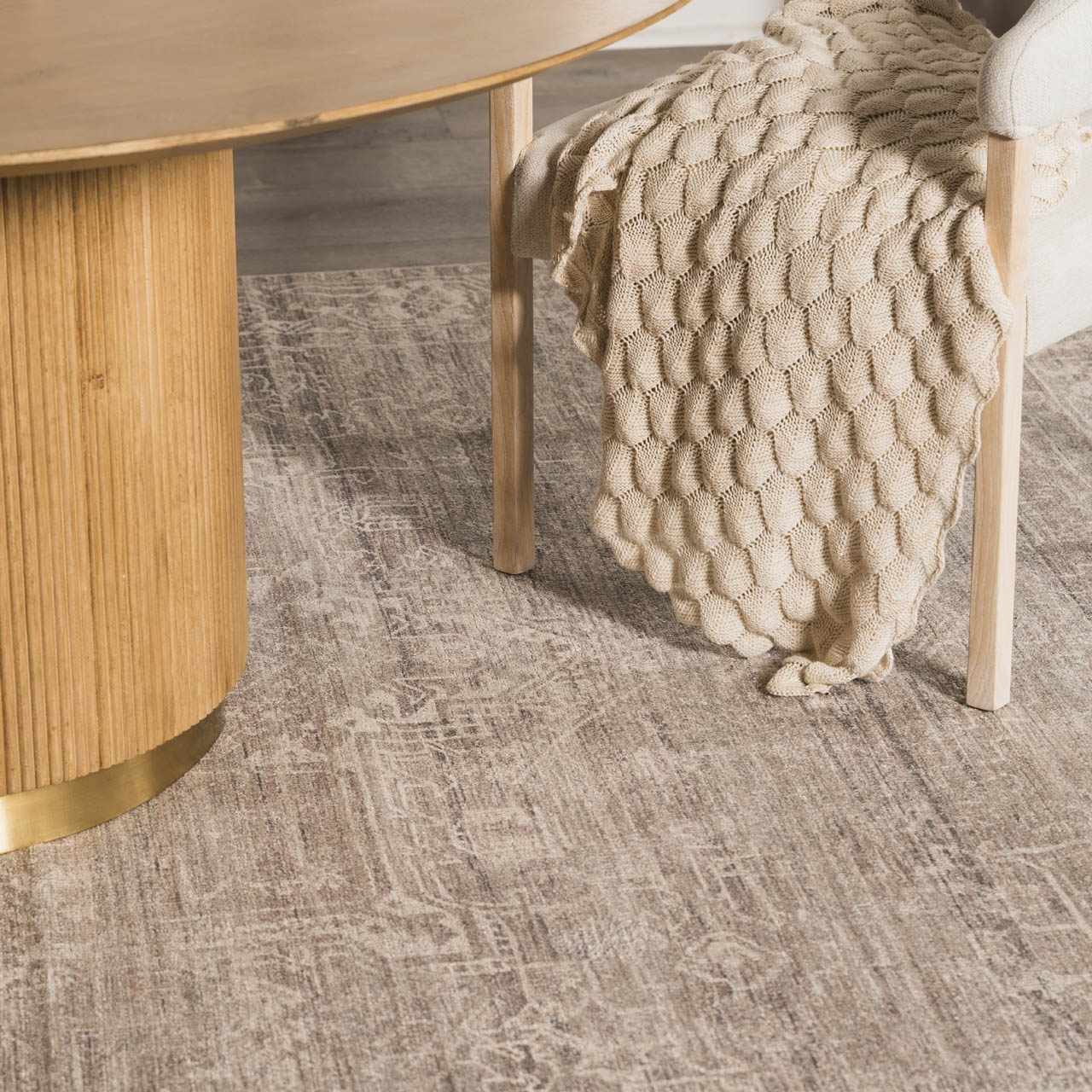 Galey Alix Collins Avenue VIII Vintage Medallion Rug - Image 3