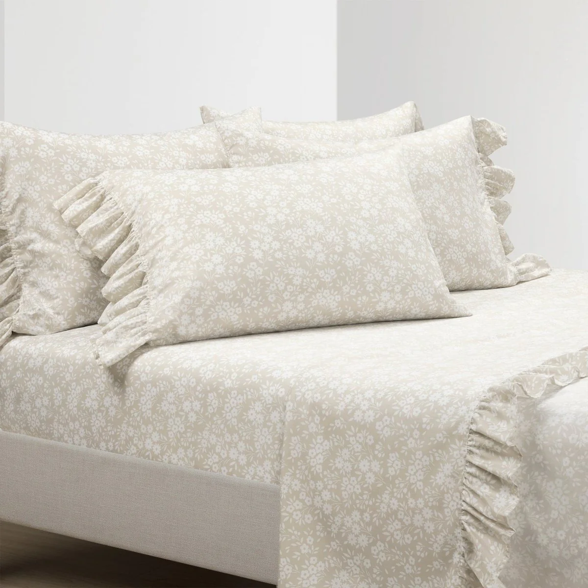 Garden Of Flowers Ruffle Sheet Set - Image 9