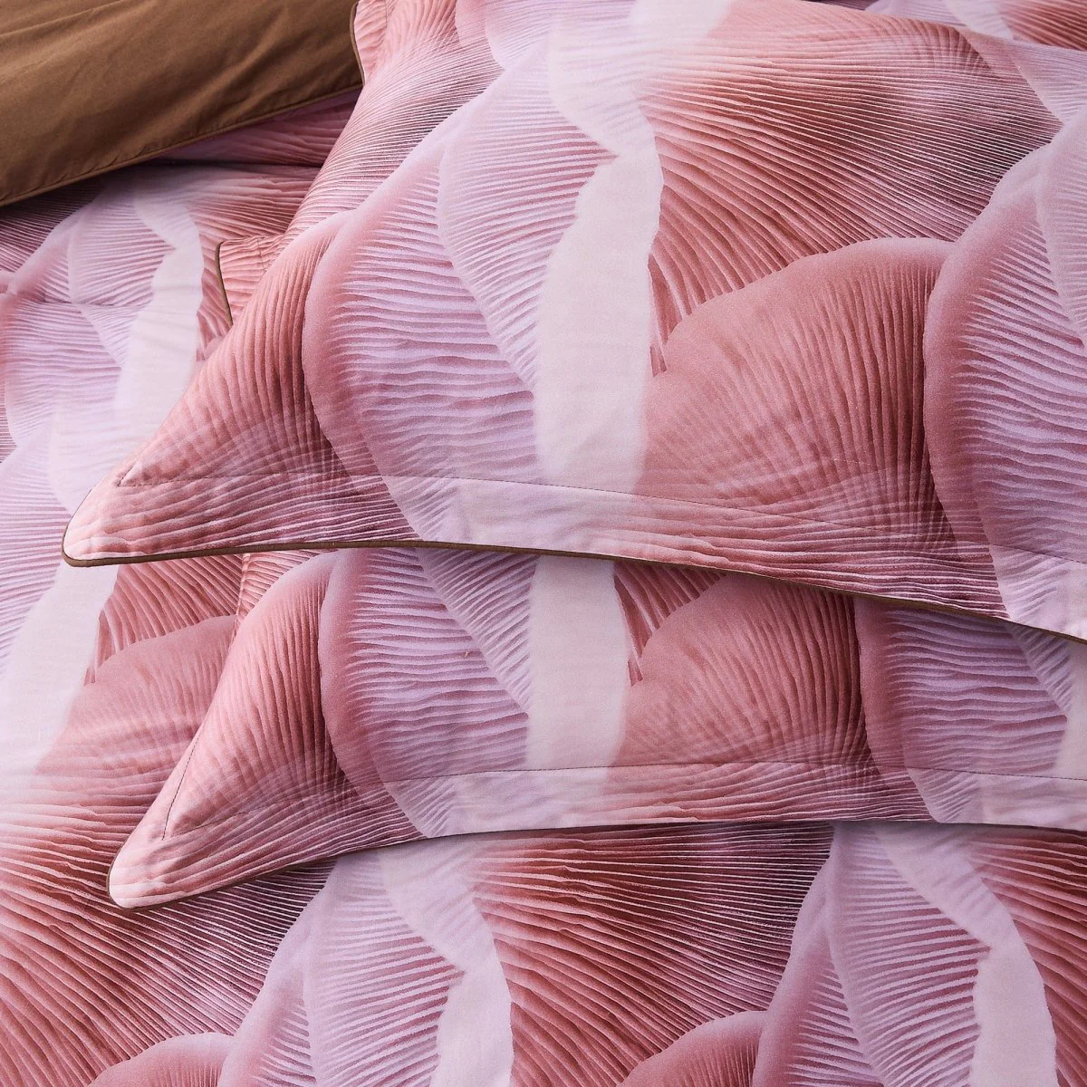 Gilded Spore Cotton Comforter Set - Image 8