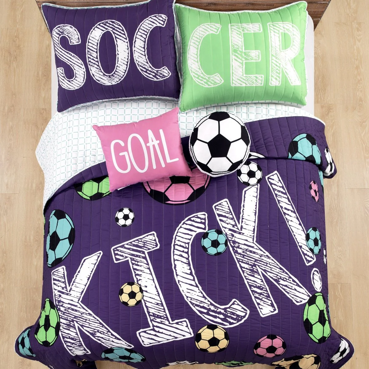 Girls Soccer Kick Quilt Set - Image 2