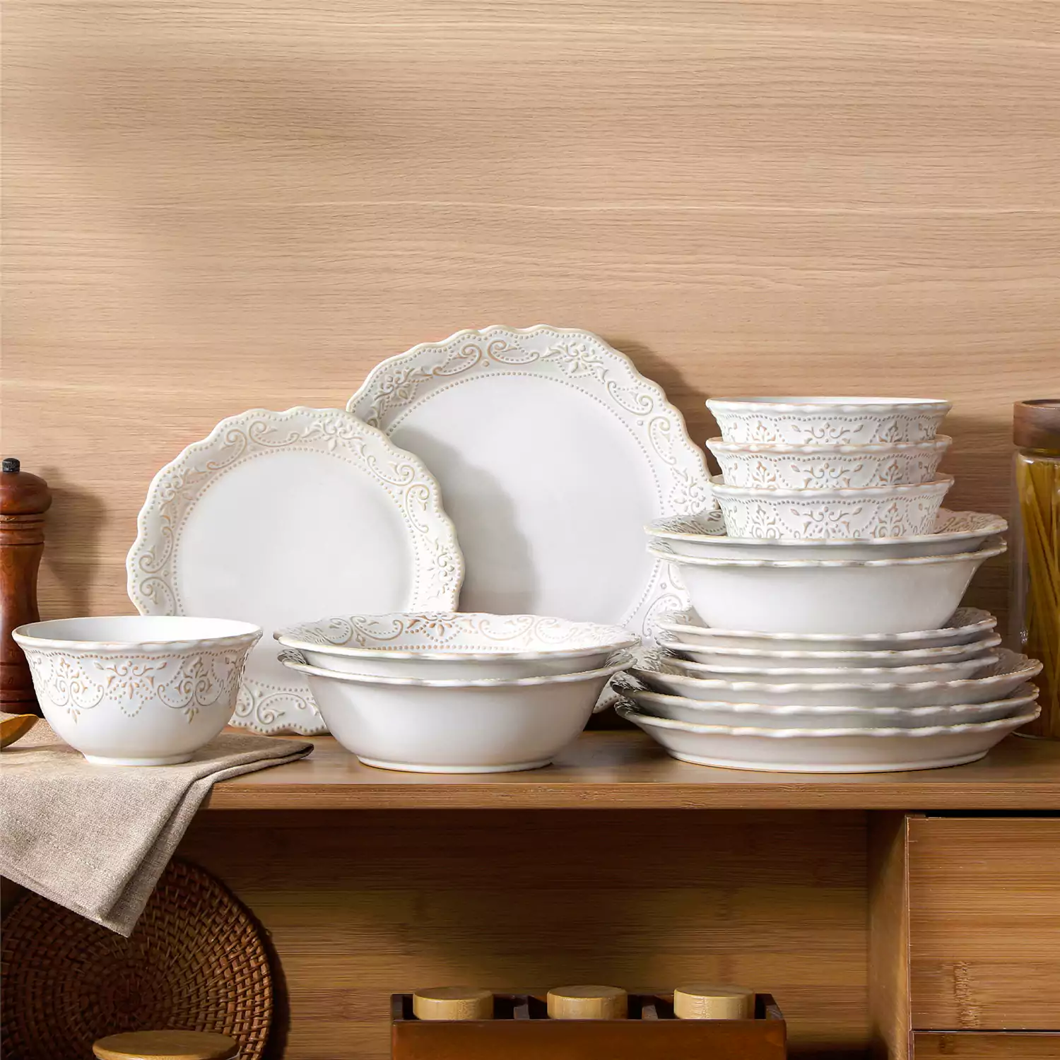 Giselle 16 Piece Dinnerware Set - Image 13