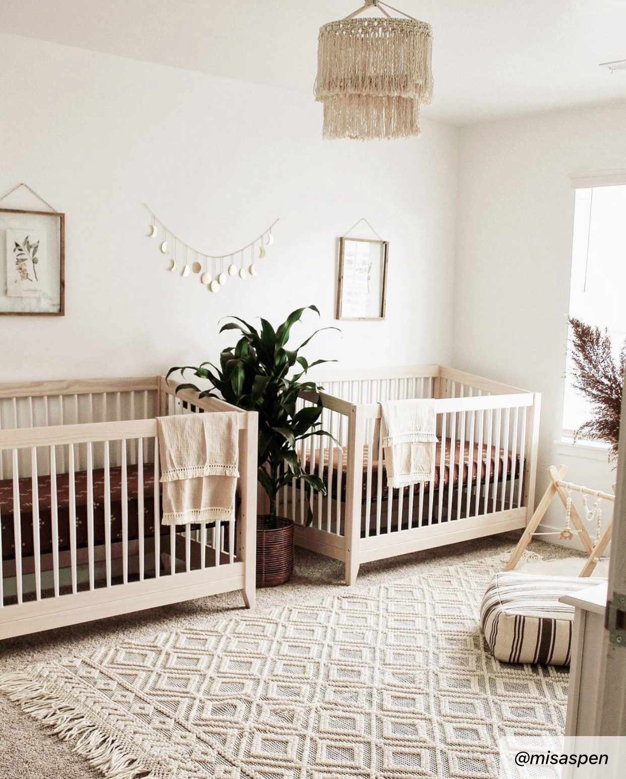 Glastonbury Gray&White Trellis Wool&Cotton Area Rug - Clearance - Image 2