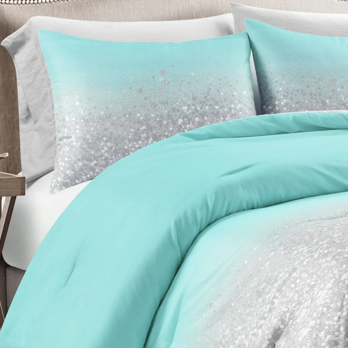Glitter Ombre Metallic Print Comforter Set With Pillowcases - Image 9