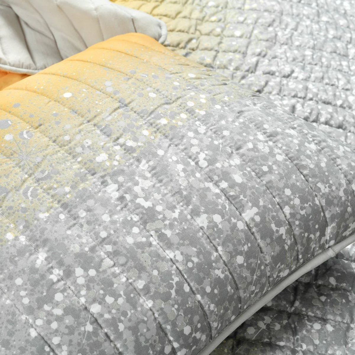 Glitter Ombre Metallic Print Quilt Set With Pillowcases - Image 41