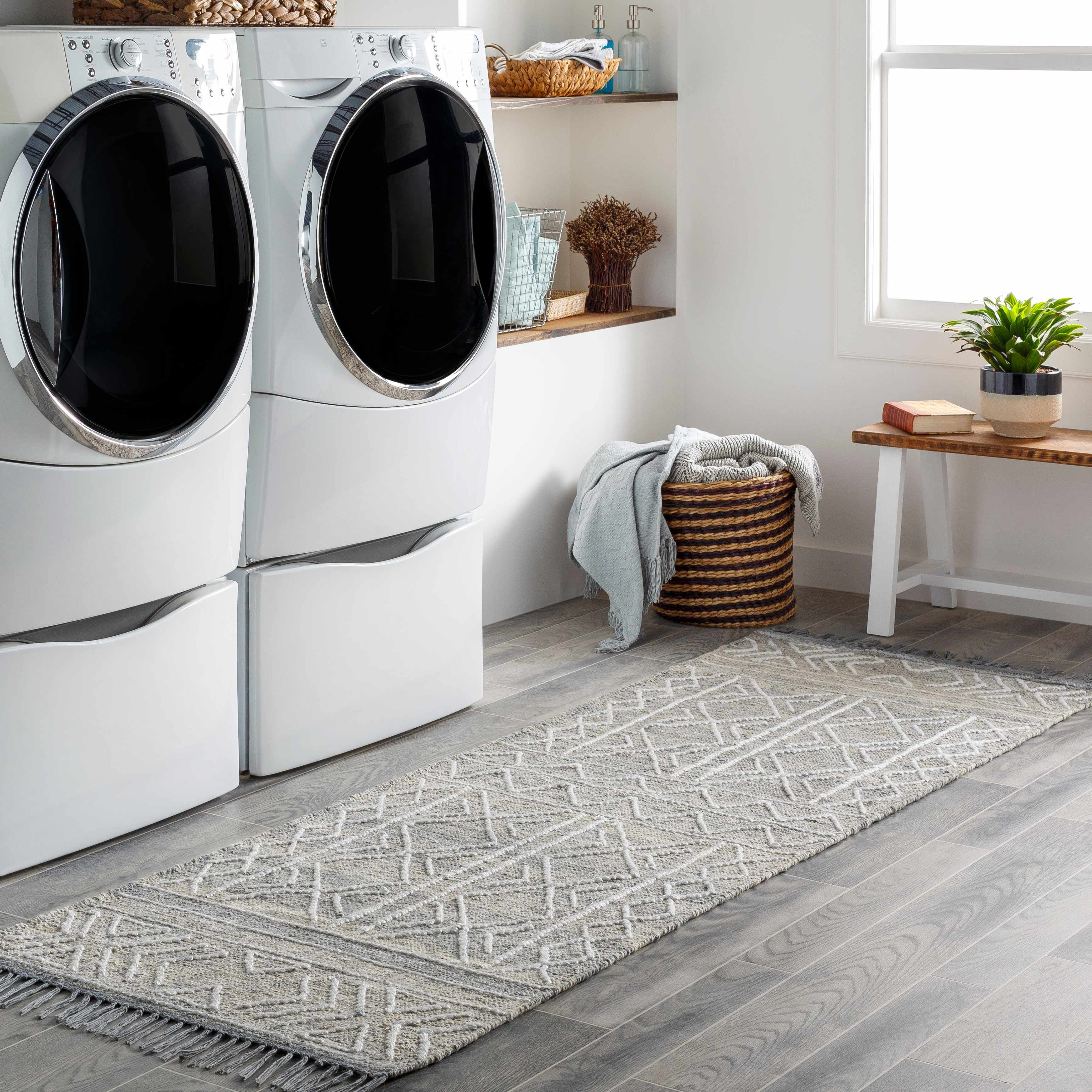 Gray Clintwood Wool Tassel Carpet - Clearance - Image 10
